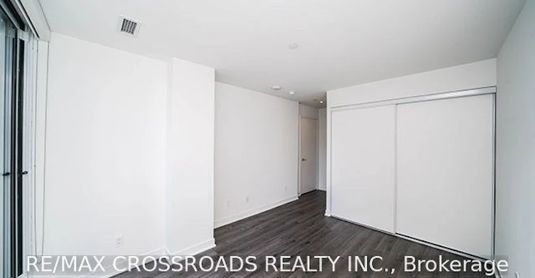 Th05-58 Queens Wharf Road, Toronto, ON, M5V 0J9 - 19
