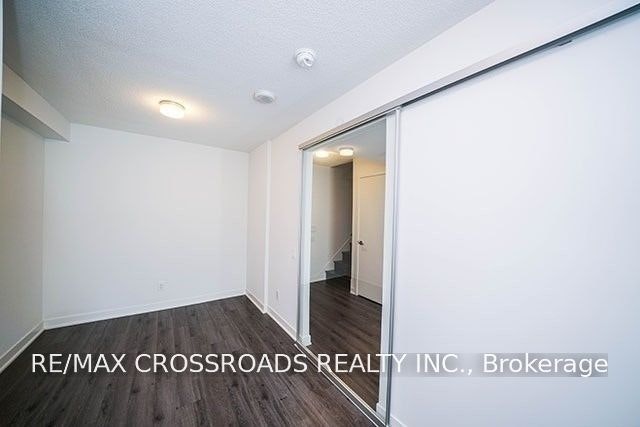 Th05-58 Queens Wharf Road, Toronto, ON, M5V 0J9 - 8
