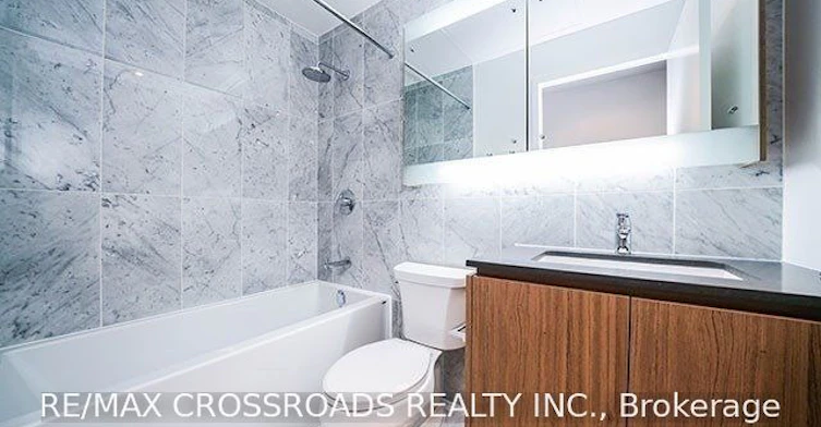Th05-58 Queens Wharf Road, Toronto, ON, M5V 0J9 - 17