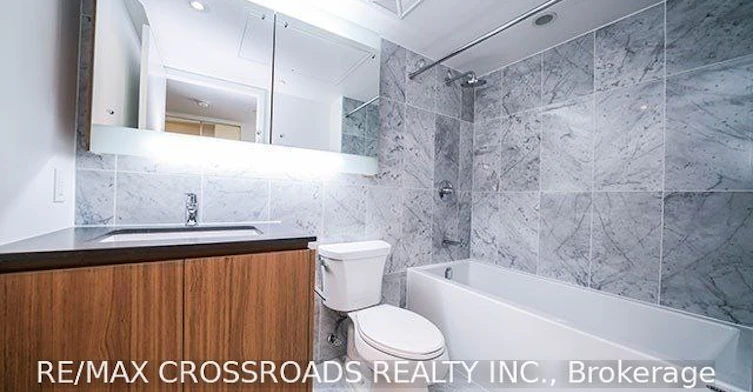 Th05-58 Queens Wharf Road, Toronto, ON, M5V 0J9 - 10