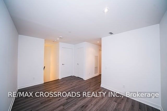 Th05-58 Queens Wharf Road, Toronto, ON, M5V 0J9 - 12