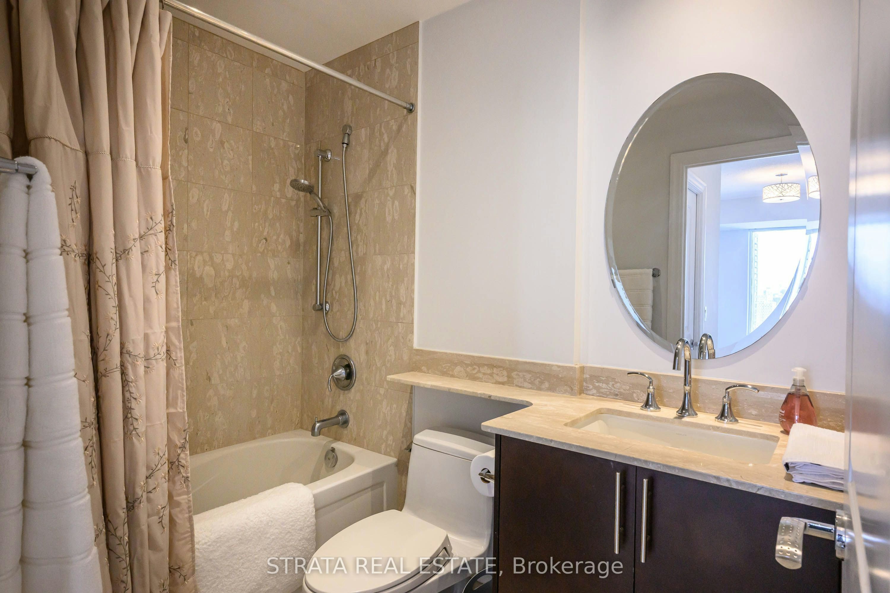2602-35 Balmuto Street, Toronto, ON, M4Y 0A3 - 5
