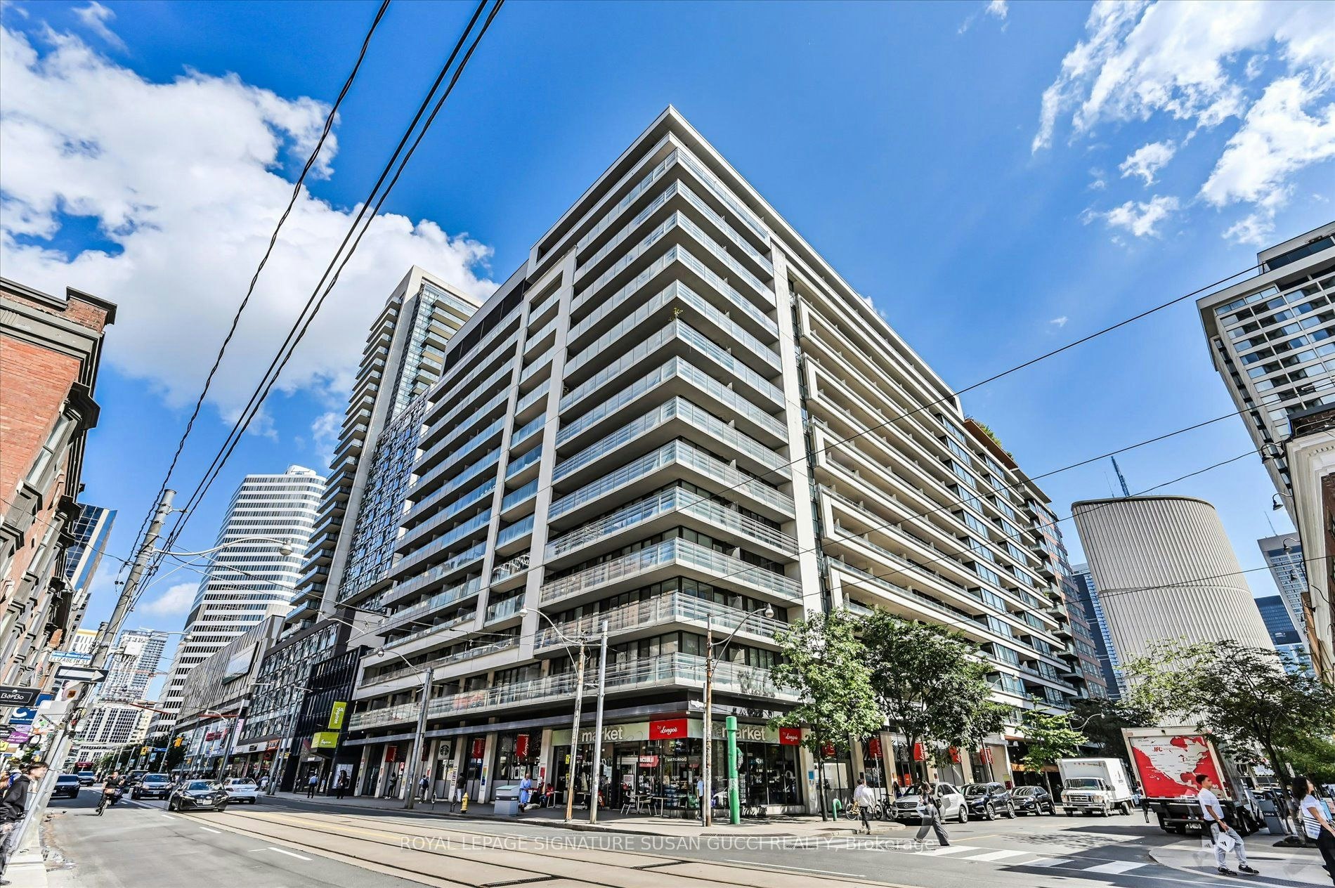 1825-111 Elizabeth Street, Toronto, ON, M5G 1P7