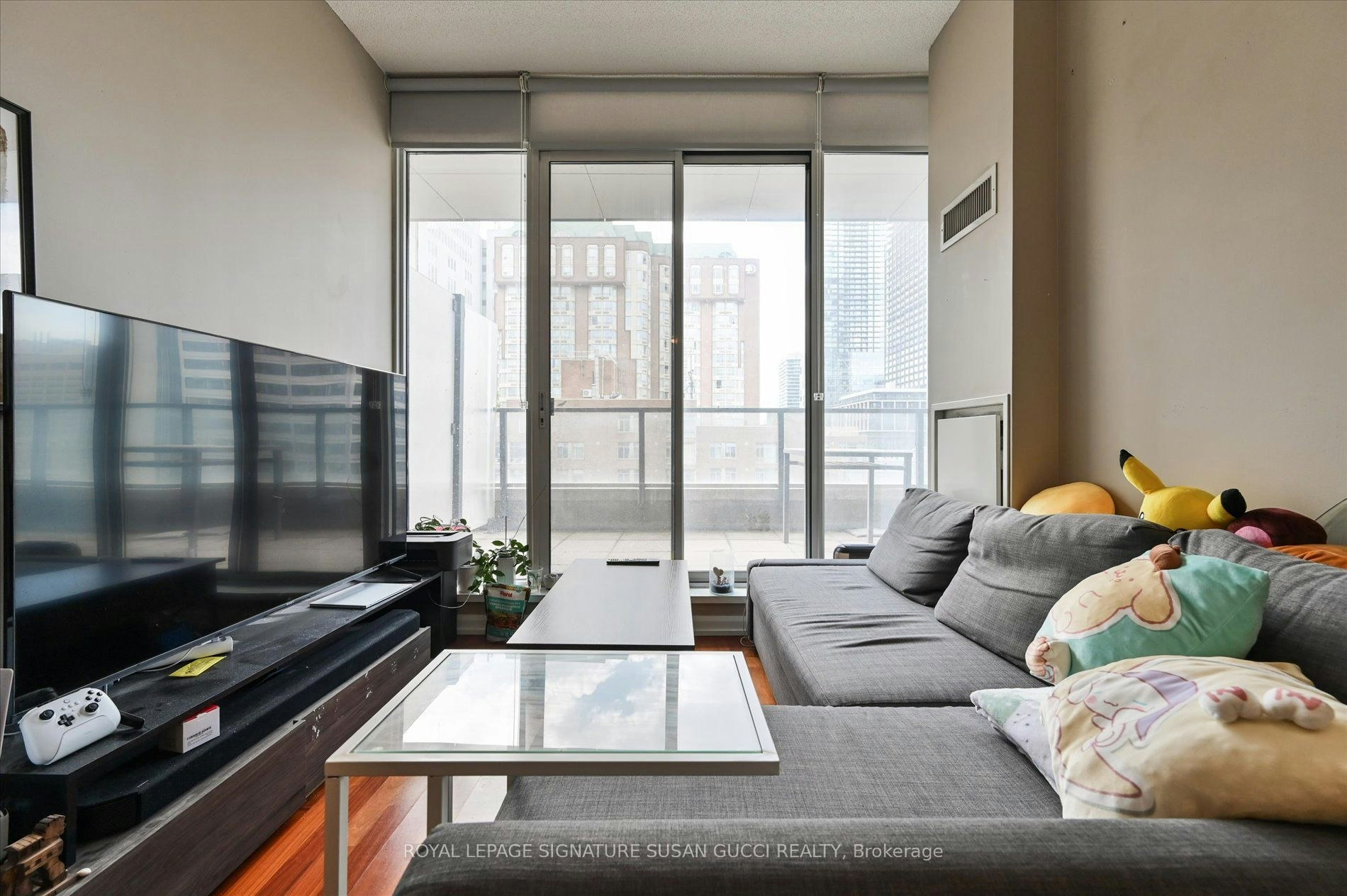 1825-111 Elizabeth Street, Toronto, ON, M5G 1P7 - 7
