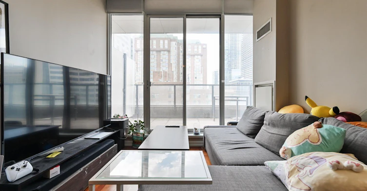 1825-111 Elizabeth Street, Toronto, ON, M5G 1P7 - 7