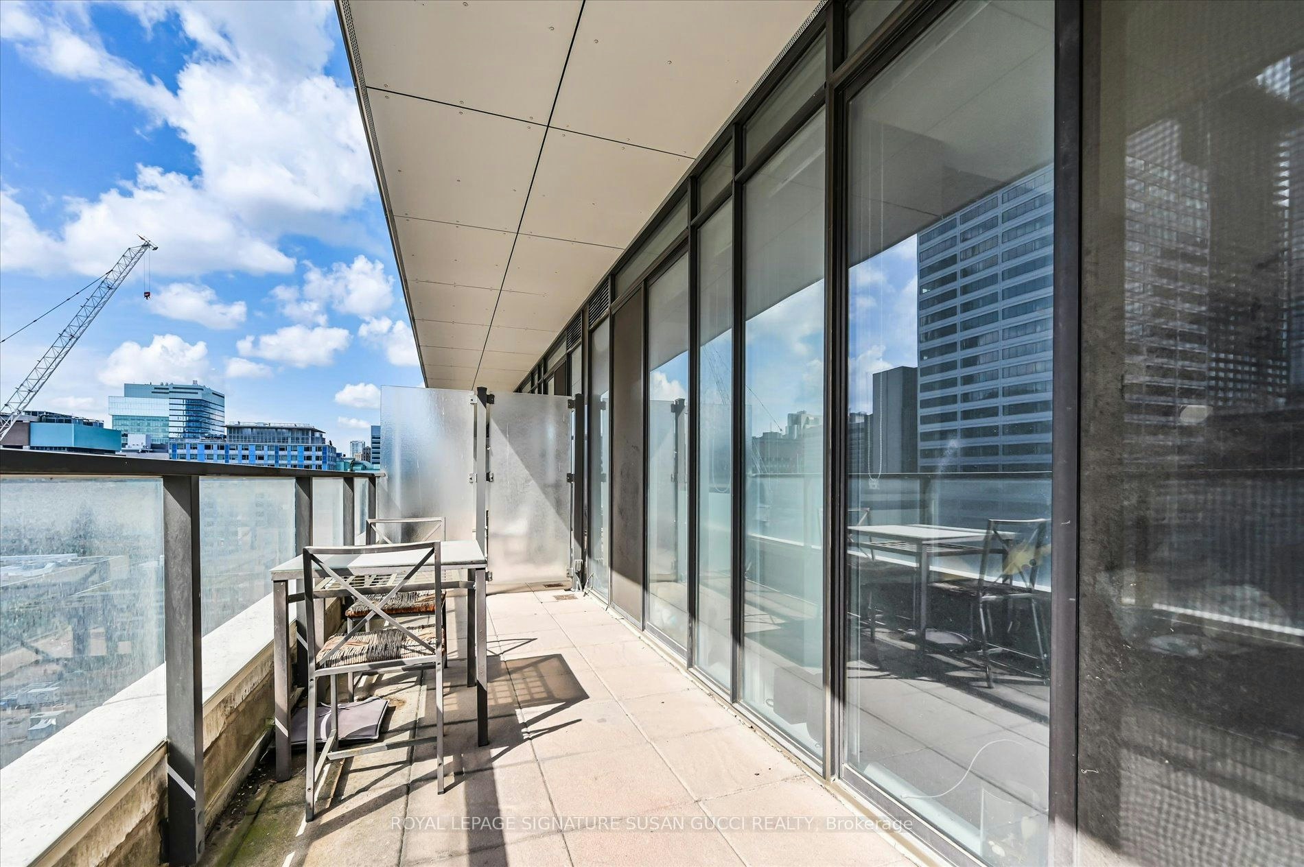 1825-111 Elizabeth Street, Toronto, ON, M5G 1P7 - 18