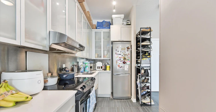 1825-111 Elizabeth Street, Toronto, ON, M5G 1P7 - 10