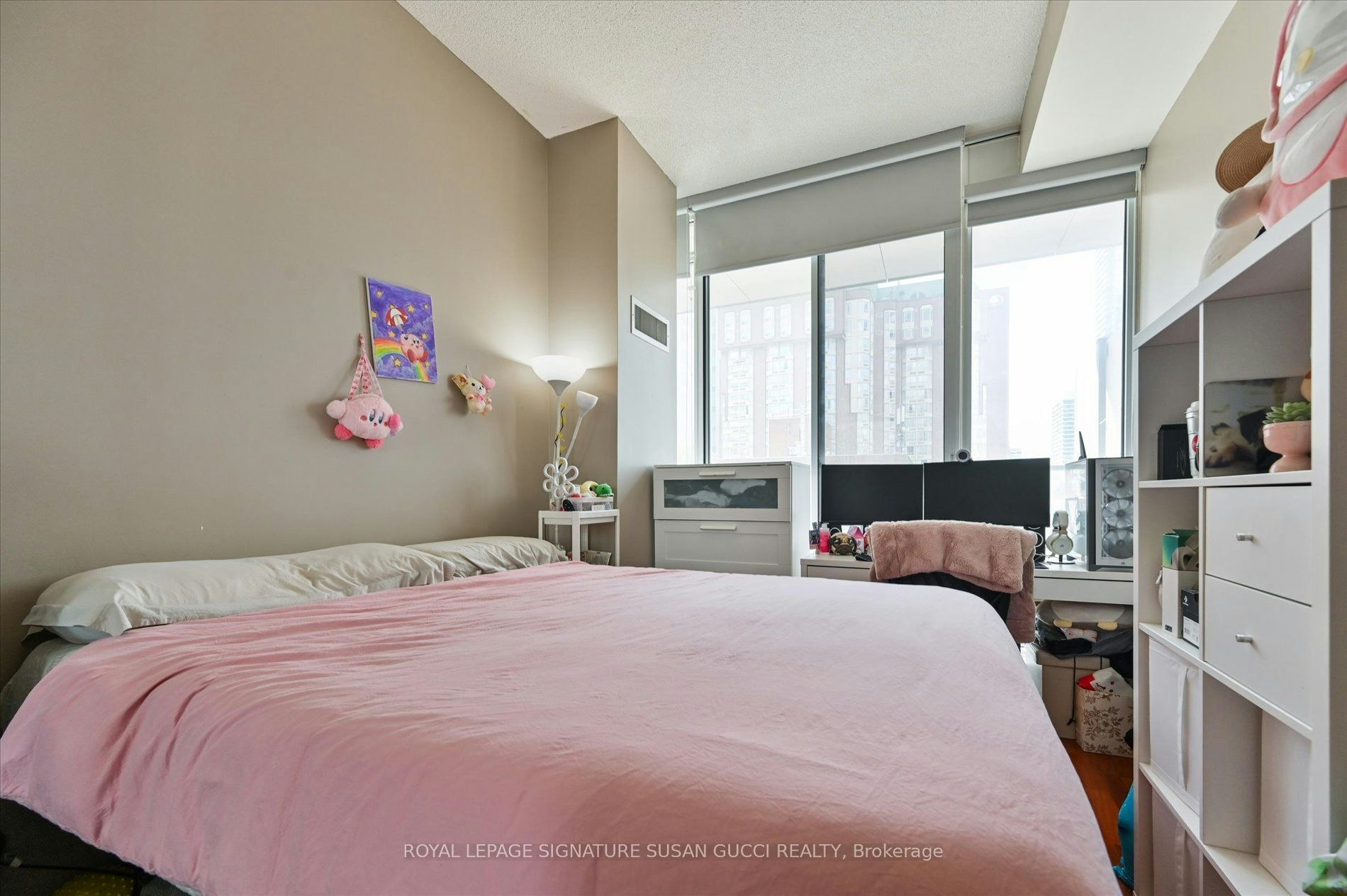 1825-111 Elizabeth Street, Toronto, ON, M5G 1P7 - 14