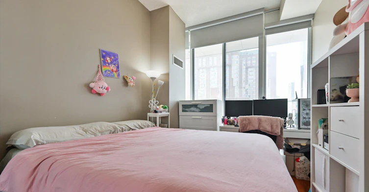 1825-111 Elizabeth Street, Toronto, ON, M5G 1P7 - 14