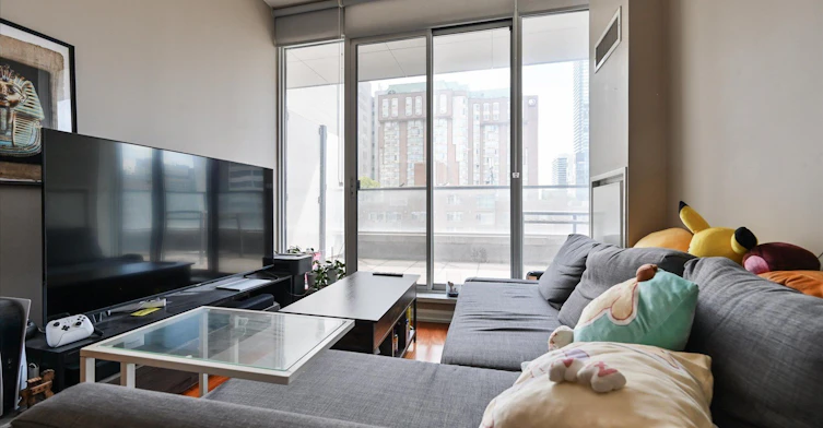 1825-111 Elizabeth Street, Toronto, ON, M5G 1P7 - 8