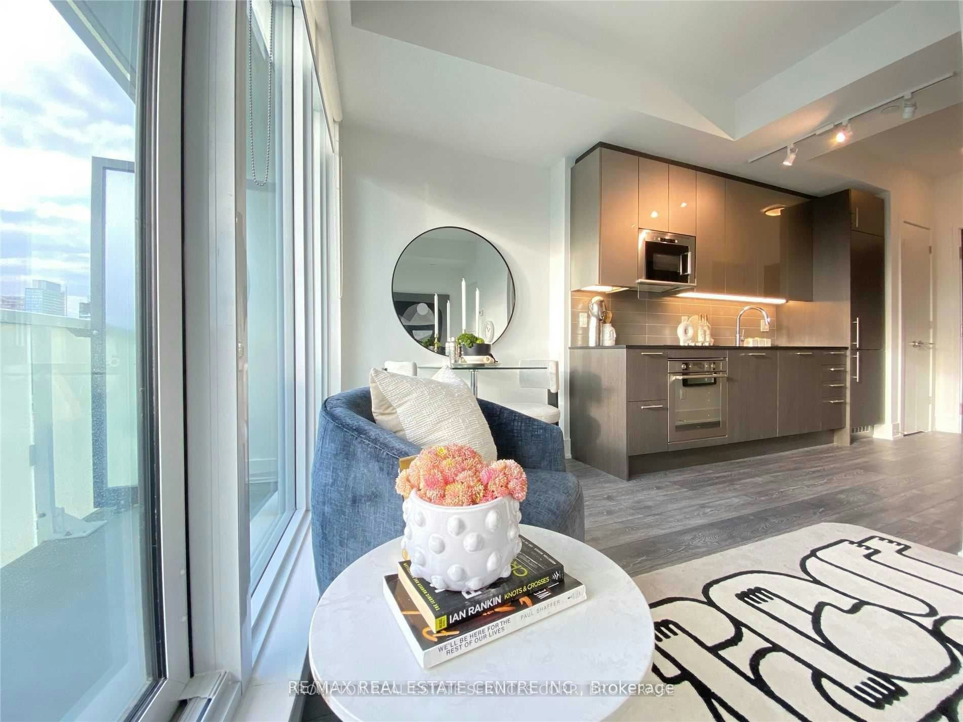 2703-403 Church Street, Toronto, ON, M4Y 0C9 - 2