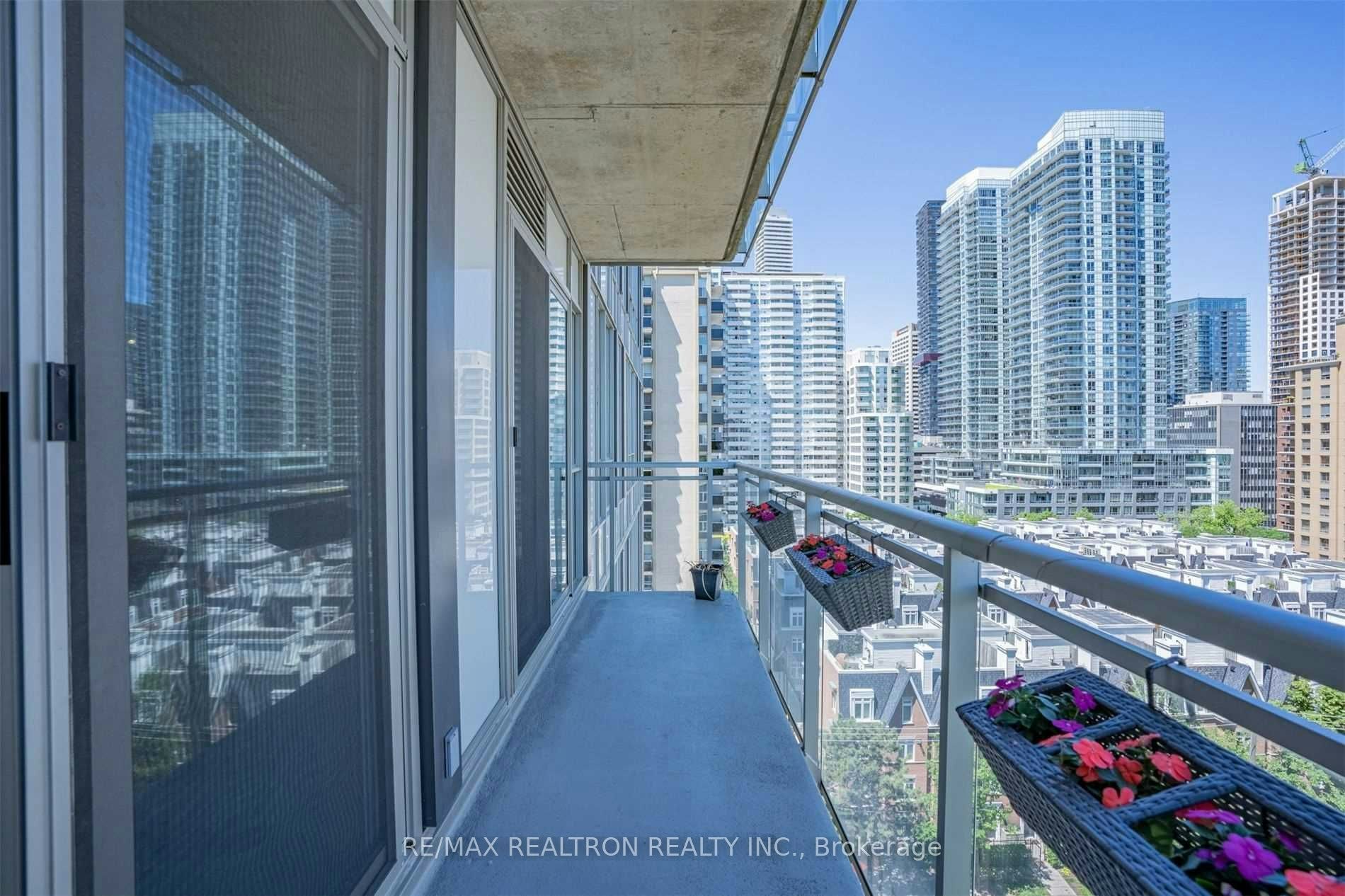911-83 Redpath Avenue, Toronto, ON, M4S 0A2 - 12