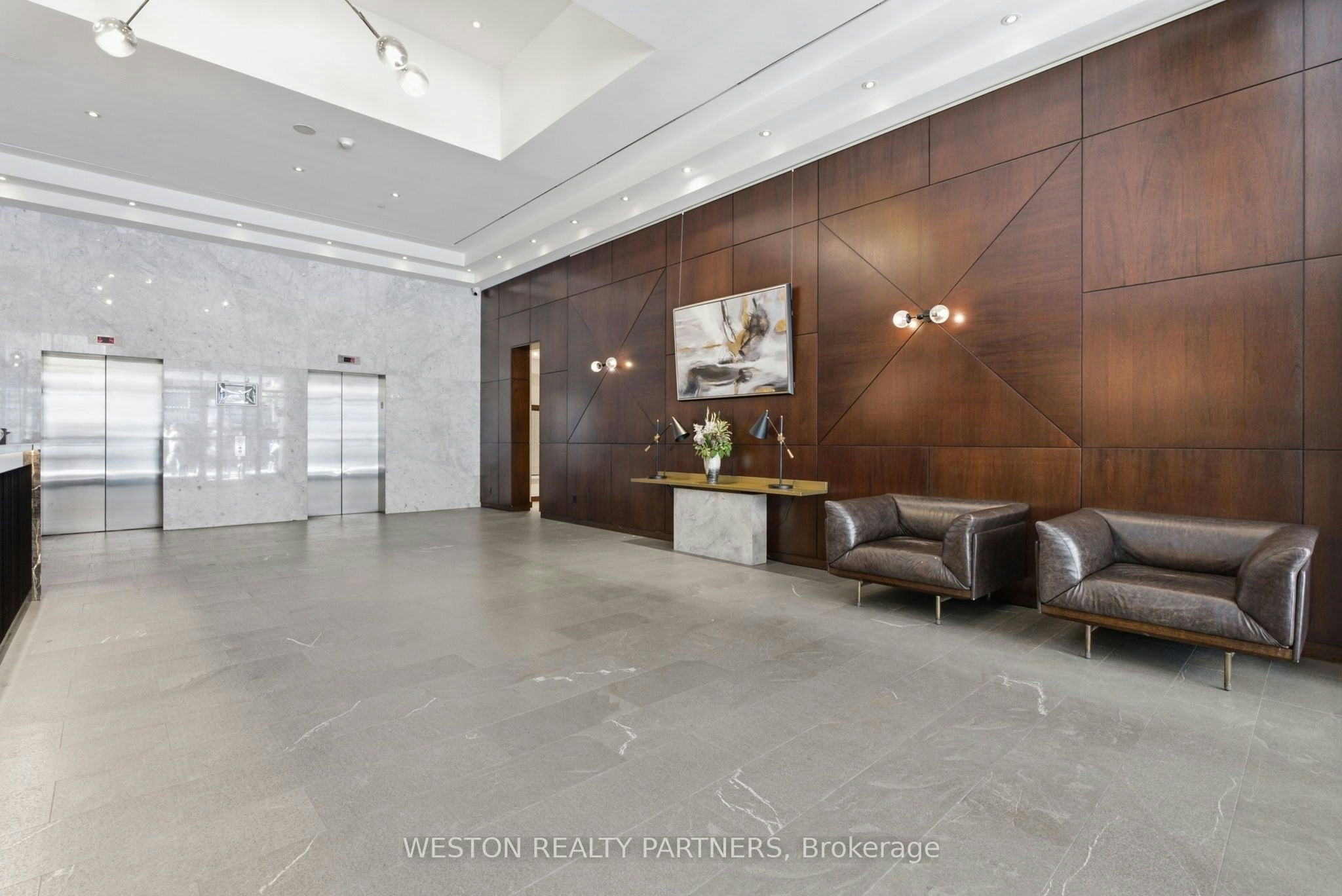1124-36 Blue Jays Way, Toronto, ON, M5V 3T3 - 3