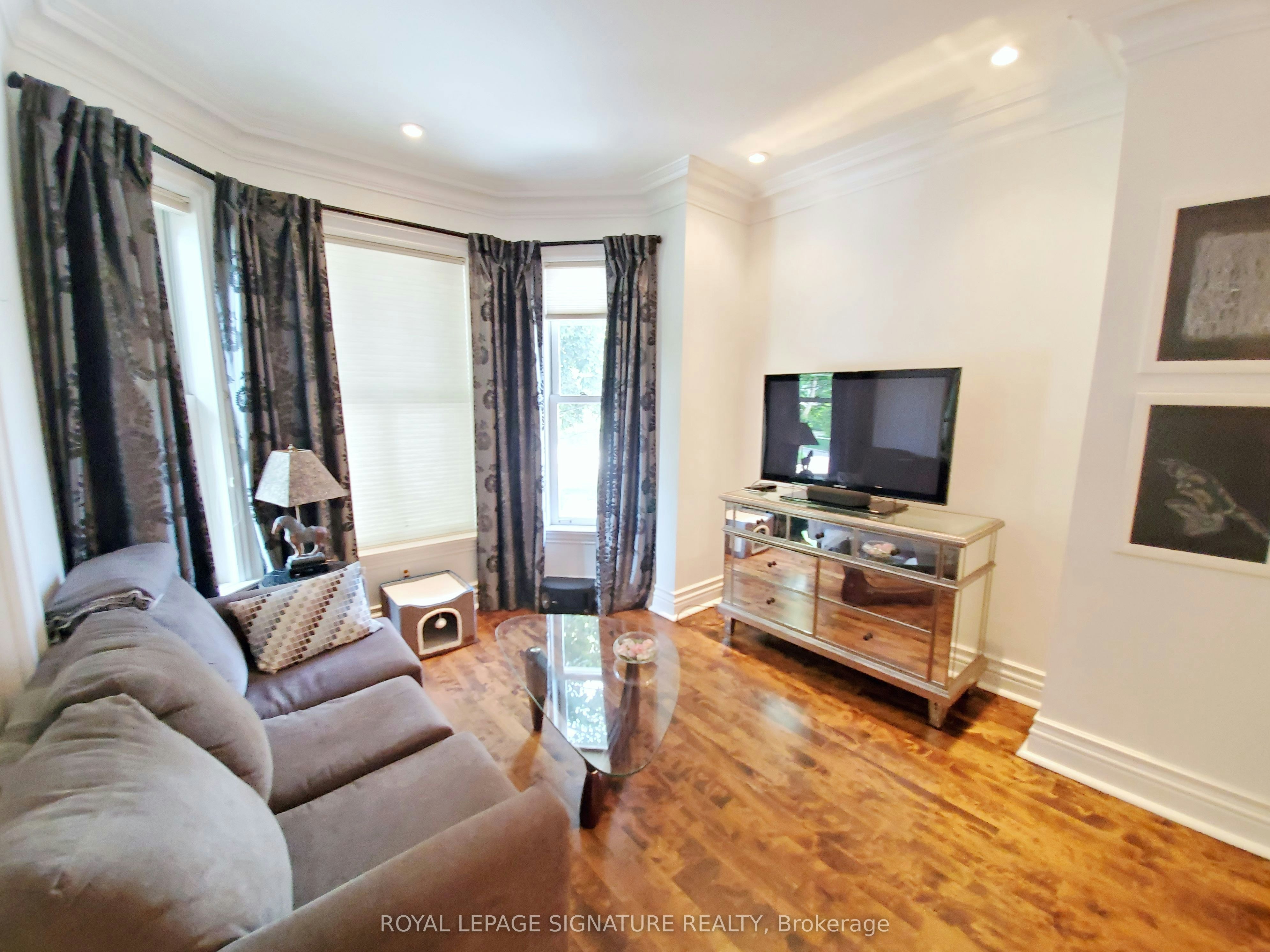 Upper-47 Gloucester Street, Toronto, ON, M4Y 1L8 - 8