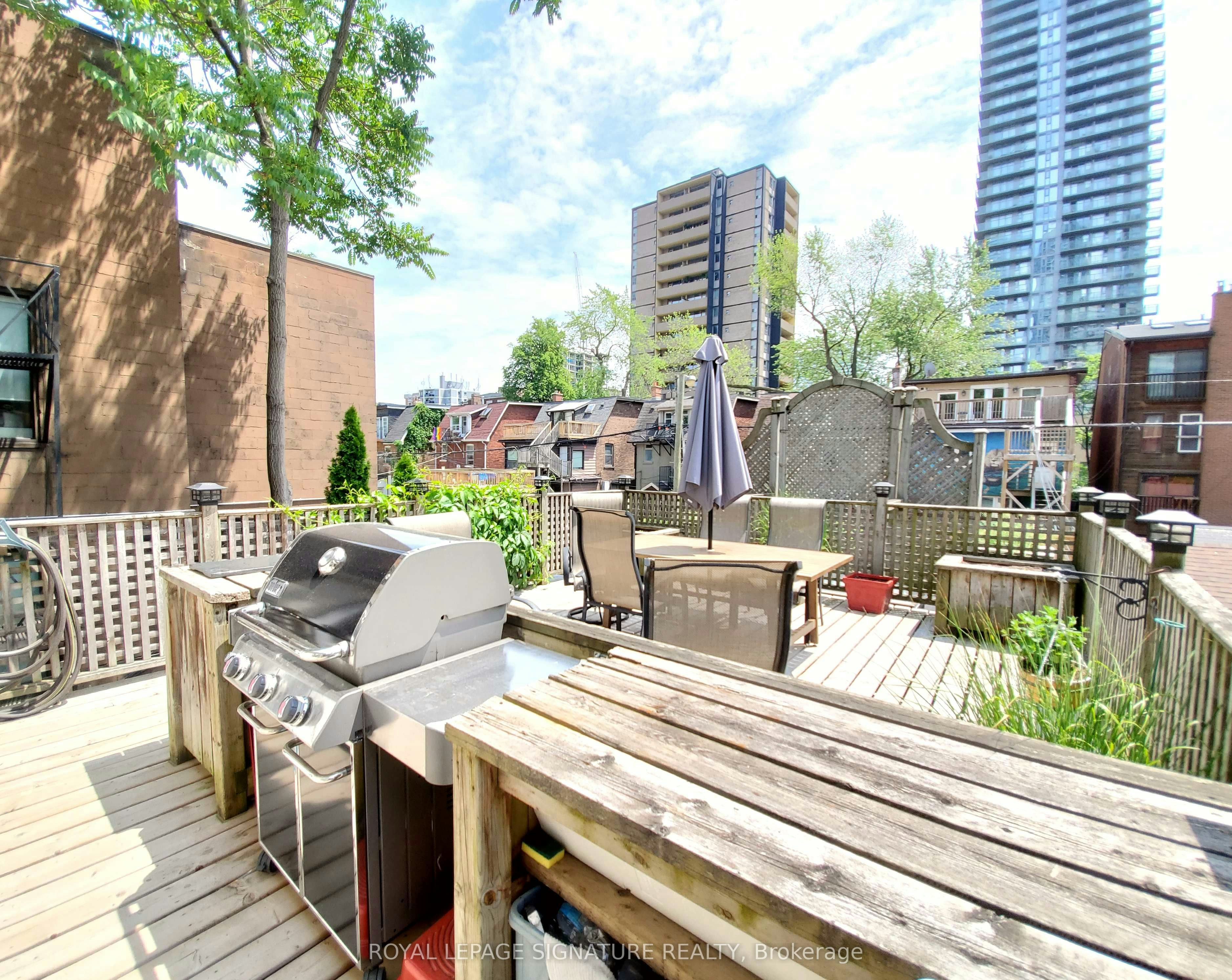 Upper-47 Gloucester Street, Toronto, ON, M4Y 1L8 - 16