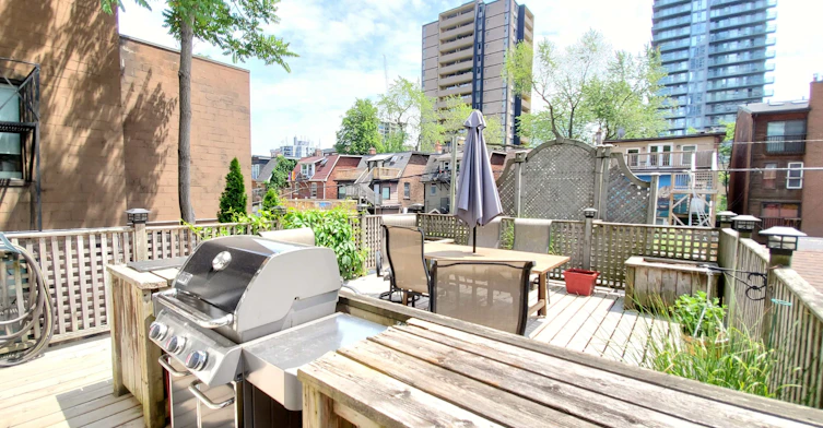 Upper-47 Gloucester Street, Toronto, ON, M4Y 1L8 - 16