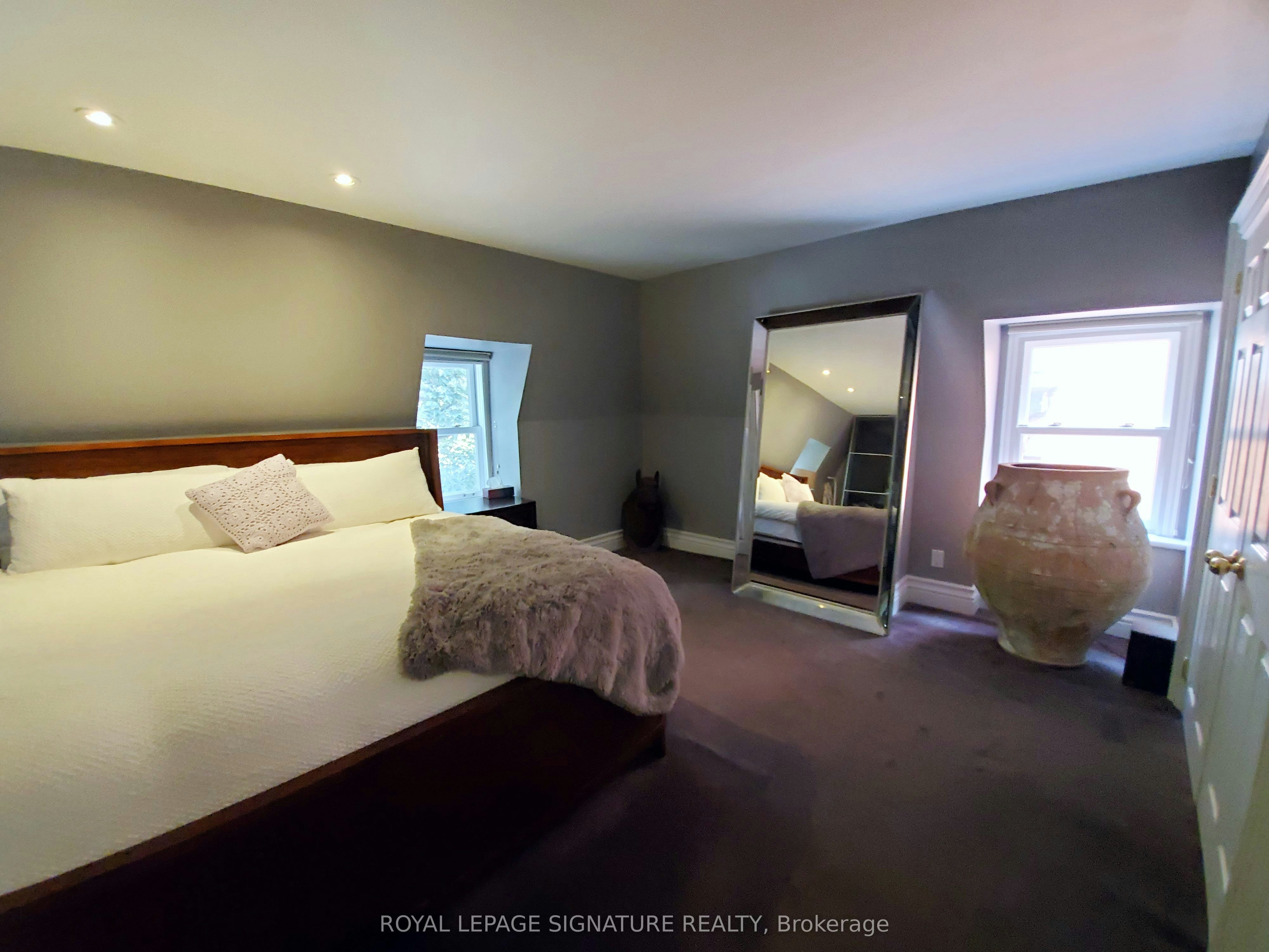Upper-47 Gloucester Street, Toronto, ON, M4Y 1L8 - 18