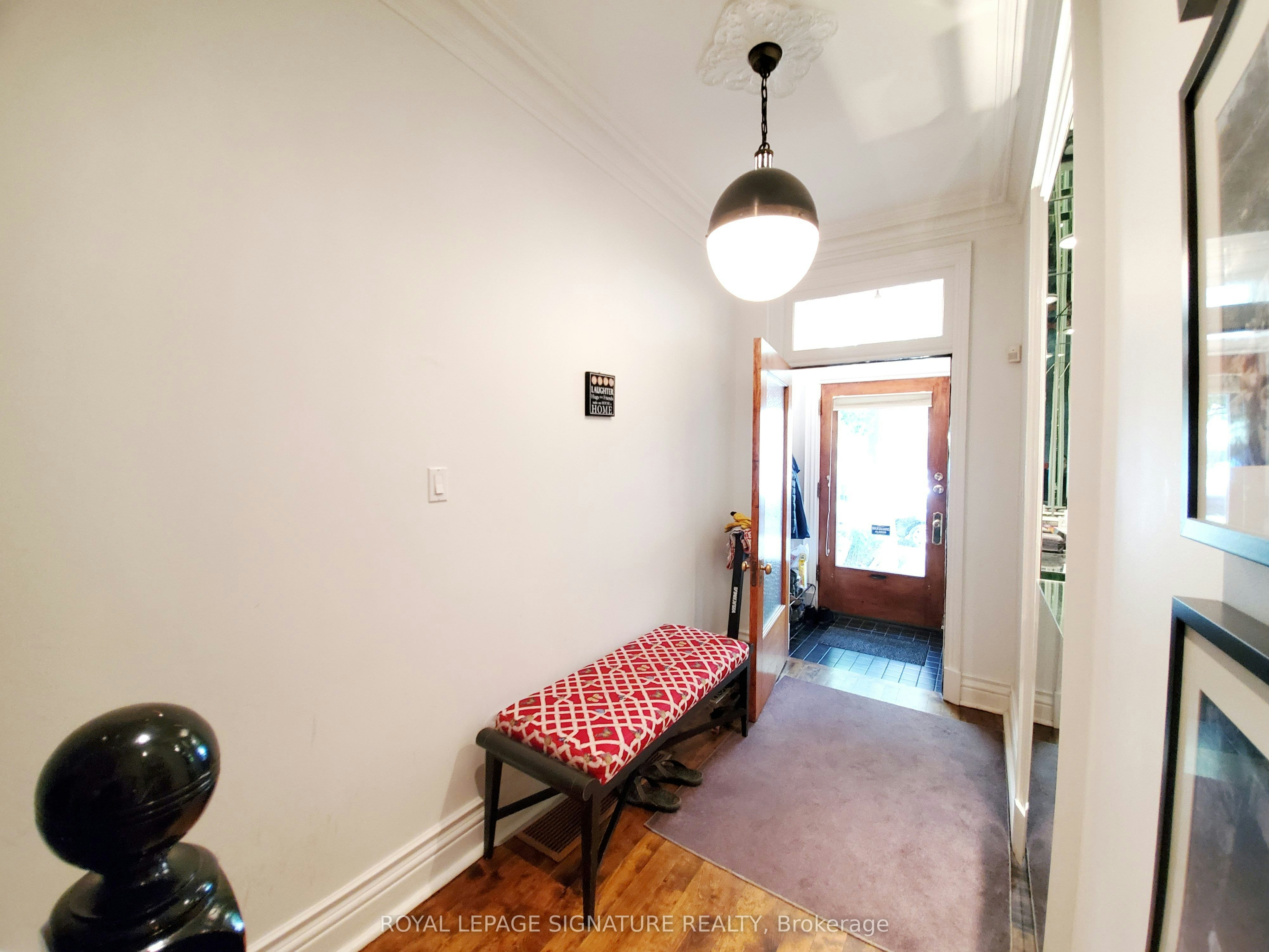 Upper-47 Gloucester Street, Toronto, ON, M4Y 1L8 - 2