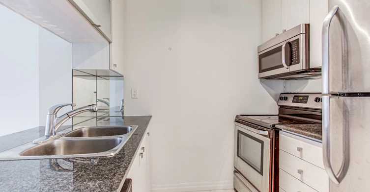 2202-2015 Sheppard Avenue E, Toronto, ON, M2J 1W6 - 14