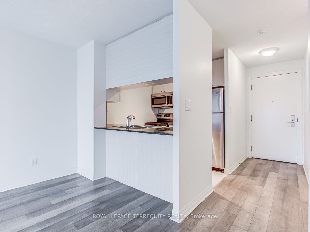 2202-2015 Sheppard Avenue E, Toronto, ON, M2J 1W6 - 19