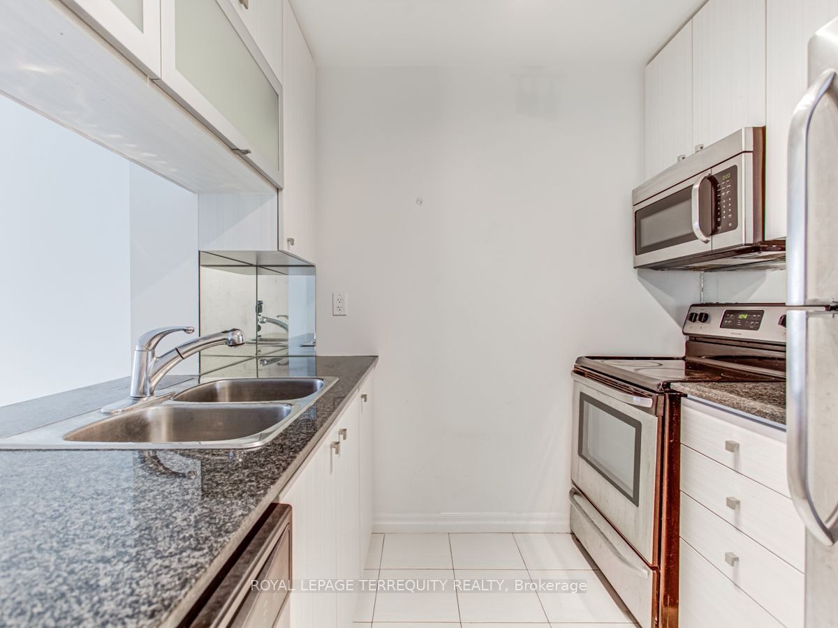 2202-2015 Sheppard Avenue E, Toronto, ON, M2J 1W6 - 15