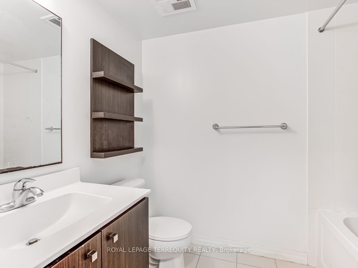 2202-2015 Sheppard Avenue E, Toronto, ON, M2J 1W6 - 5