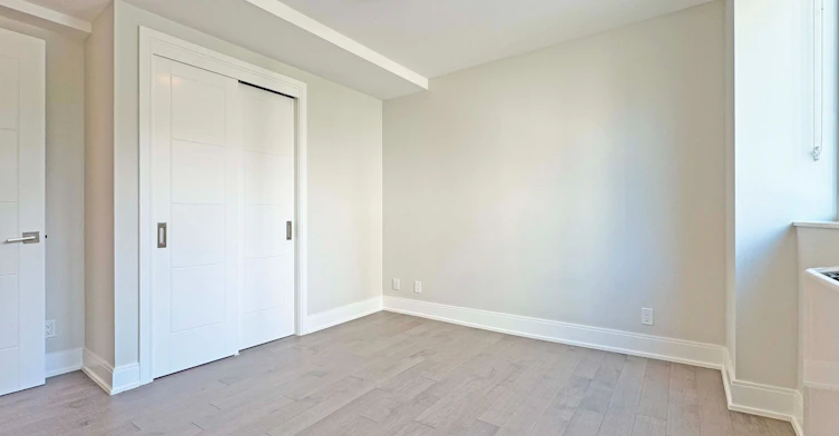 304-11 Walmer Road, Toronto, ON, M5R 2W9 - 5