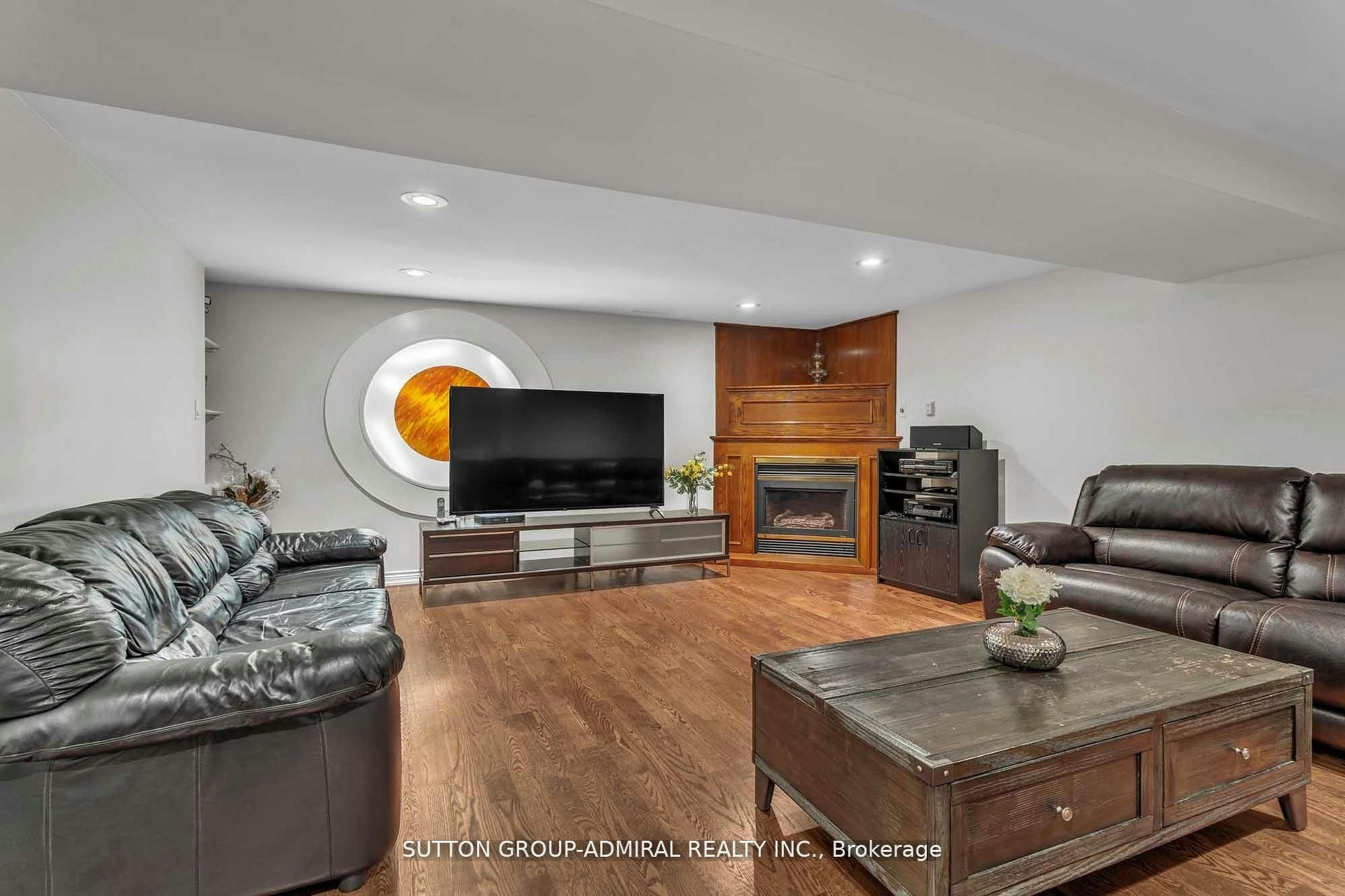 116 Goulding Avenue, Toronto, ON, M2M 1L4 - 11