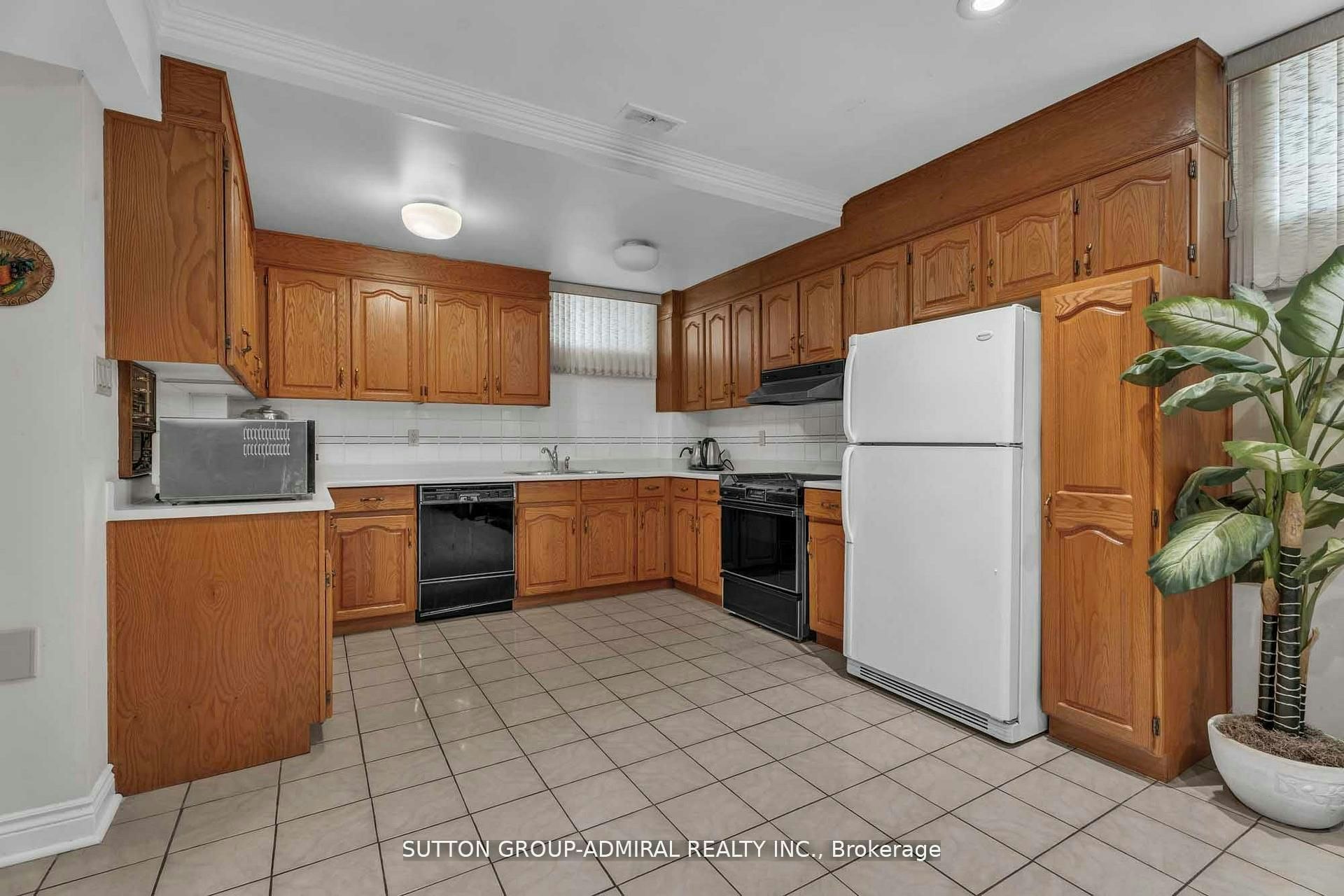 116 Goulding Avenue, Toronto, ON, M2M 1L4 - 42