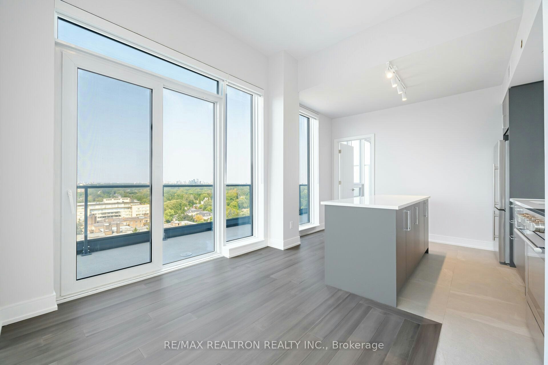 1305-2525 Bathurst Street, Toronto, ON, M6B 2Y9 - 6