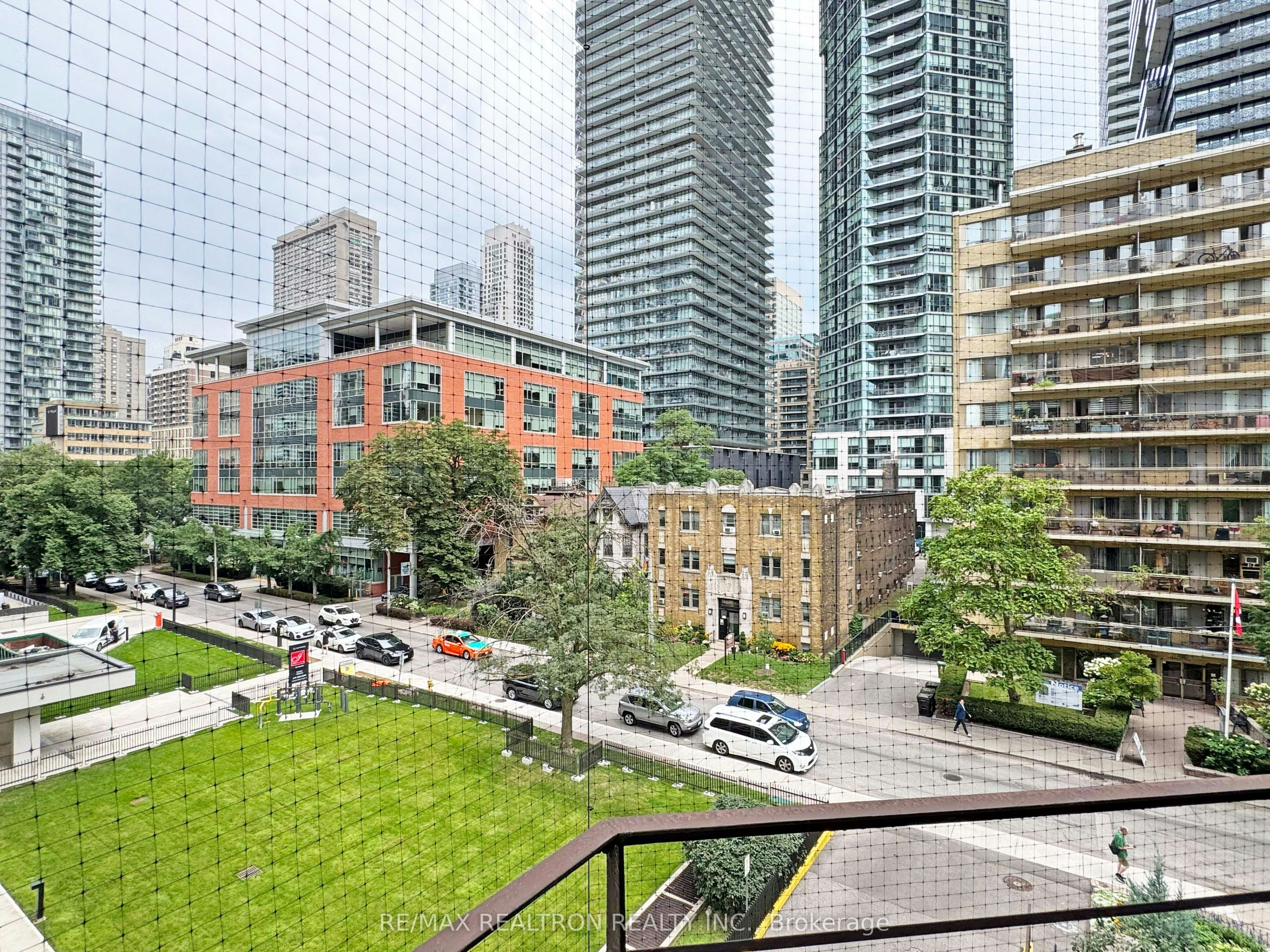 1202-55 Isabella Street, Toronto, ON, M4Y 1M8