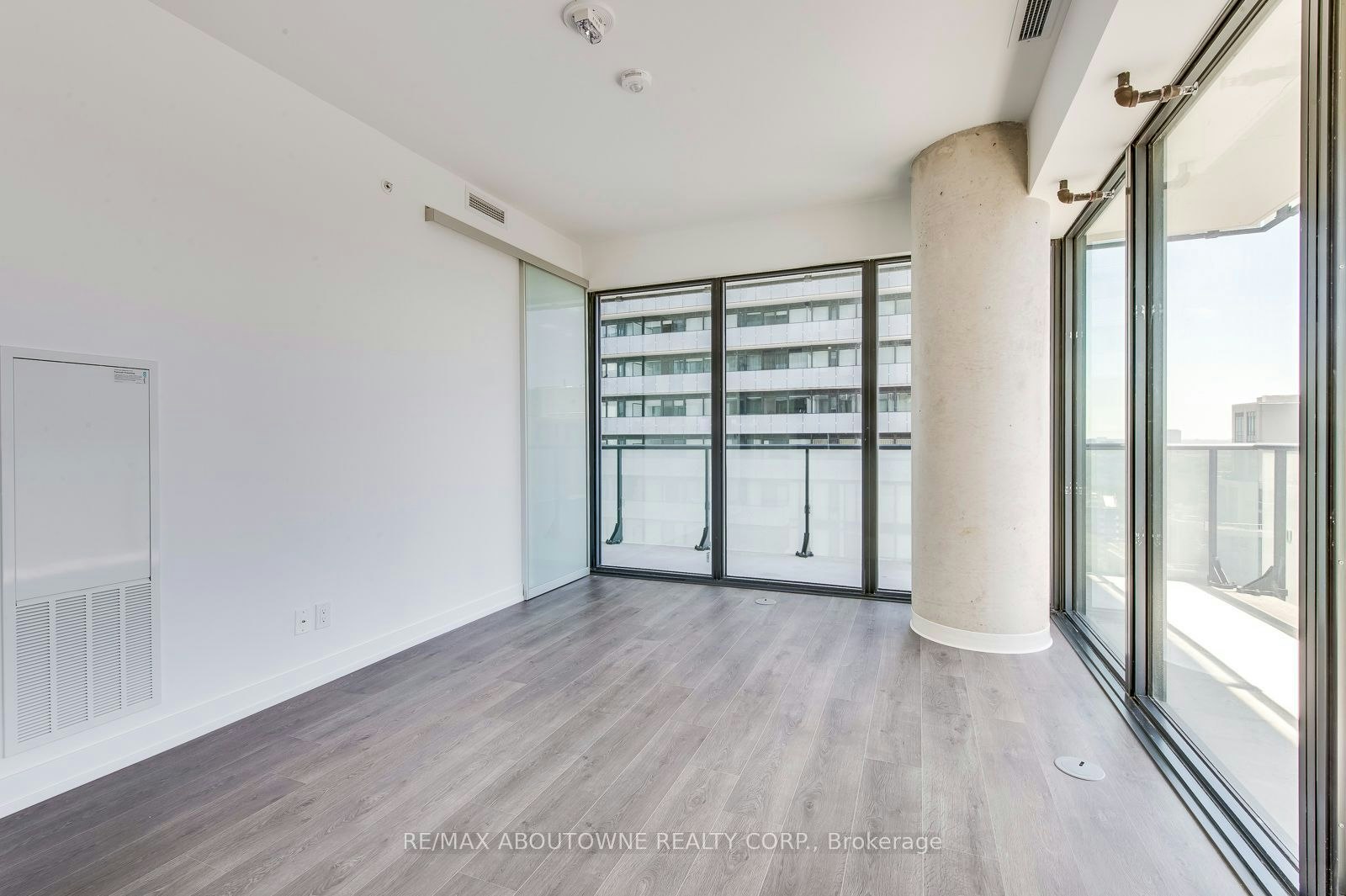 2010-161 Roehampton Avenue, Toronto, ON, M4P 0C8 - 8