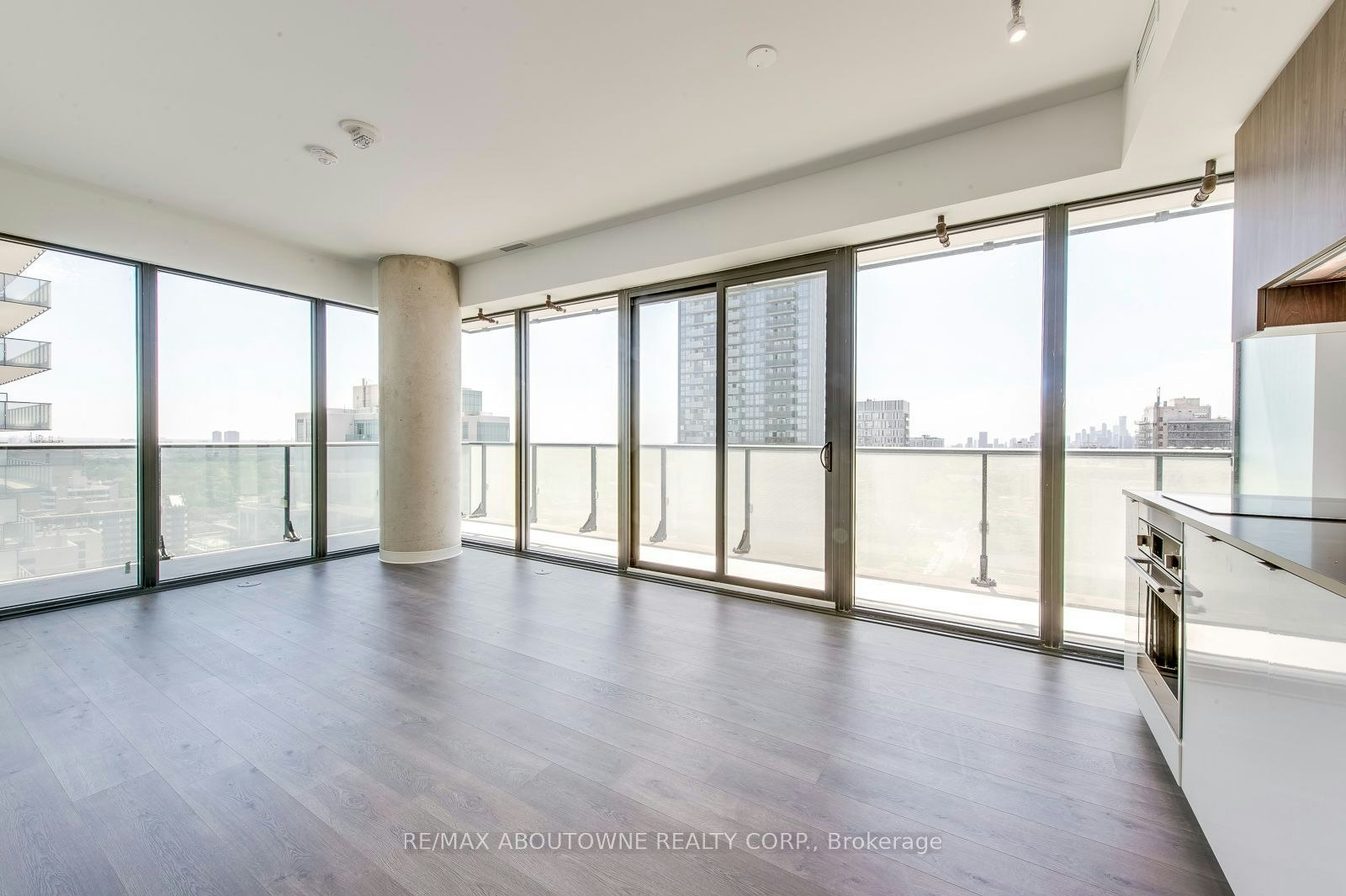 2010-161 Roehampton Avenue, Toronto, ON, M4P 0C8 - 5