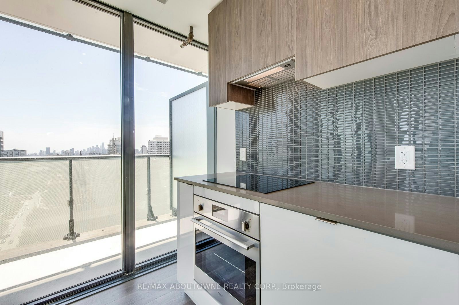 2010-161 Roehampton Avenue, Toronto, ON, M4P 0C8 - 13