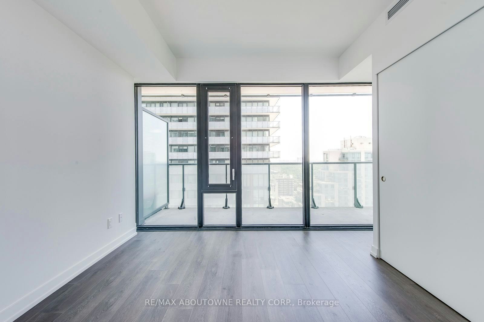 2010-161 Roehampton Avenue, Toronto, ON, M4P 0C8 - 18