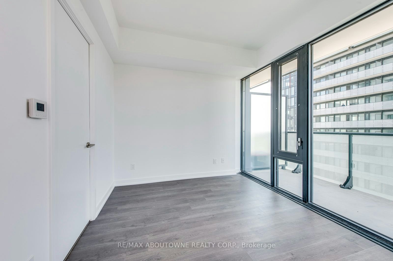 2010-161 Roehampton Avenue, Toronto, ON, M4P 0C8 - 17