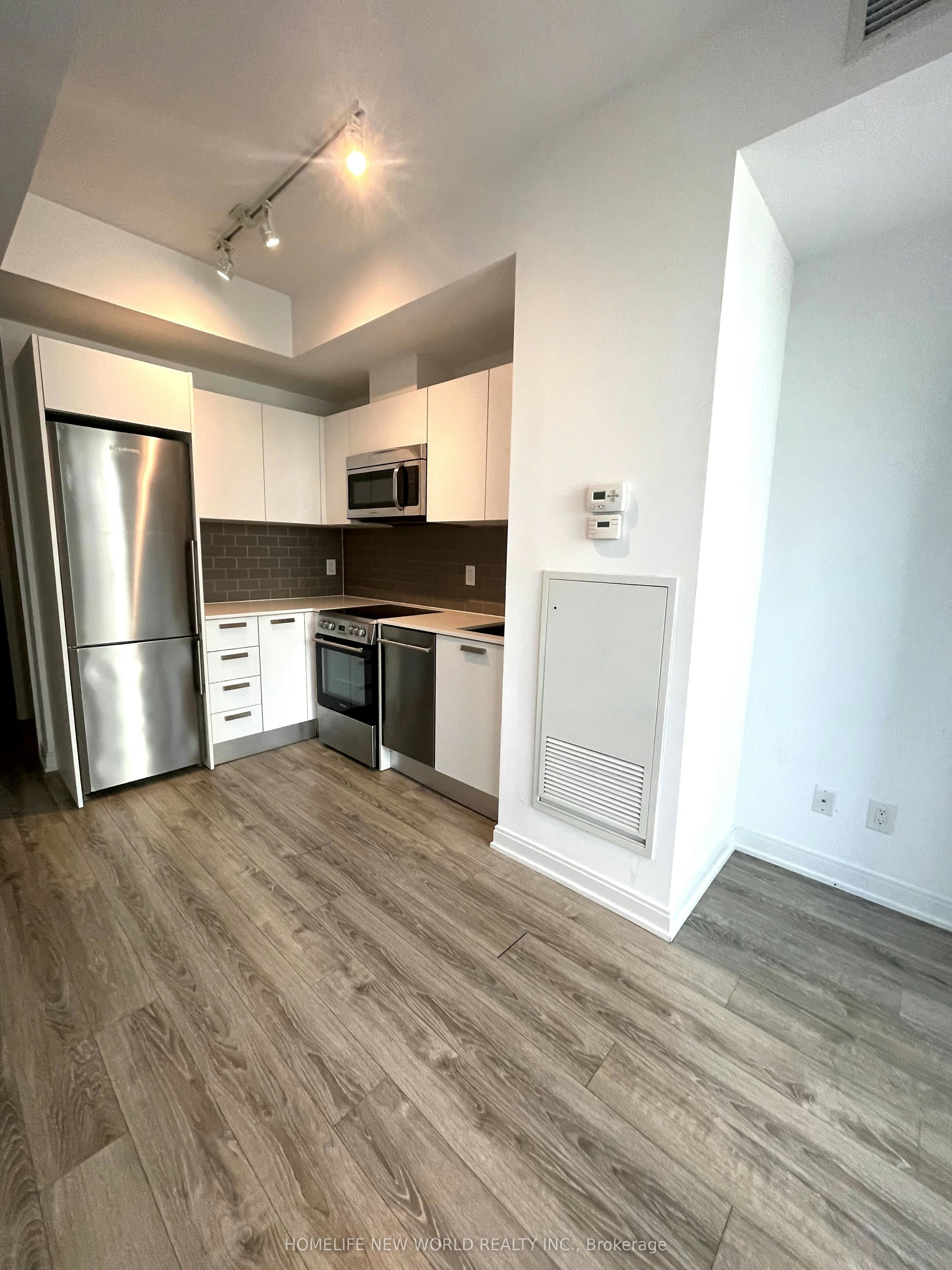 703-42 Charles Street E, Toronto, ON, M4Y 1T4 - 3