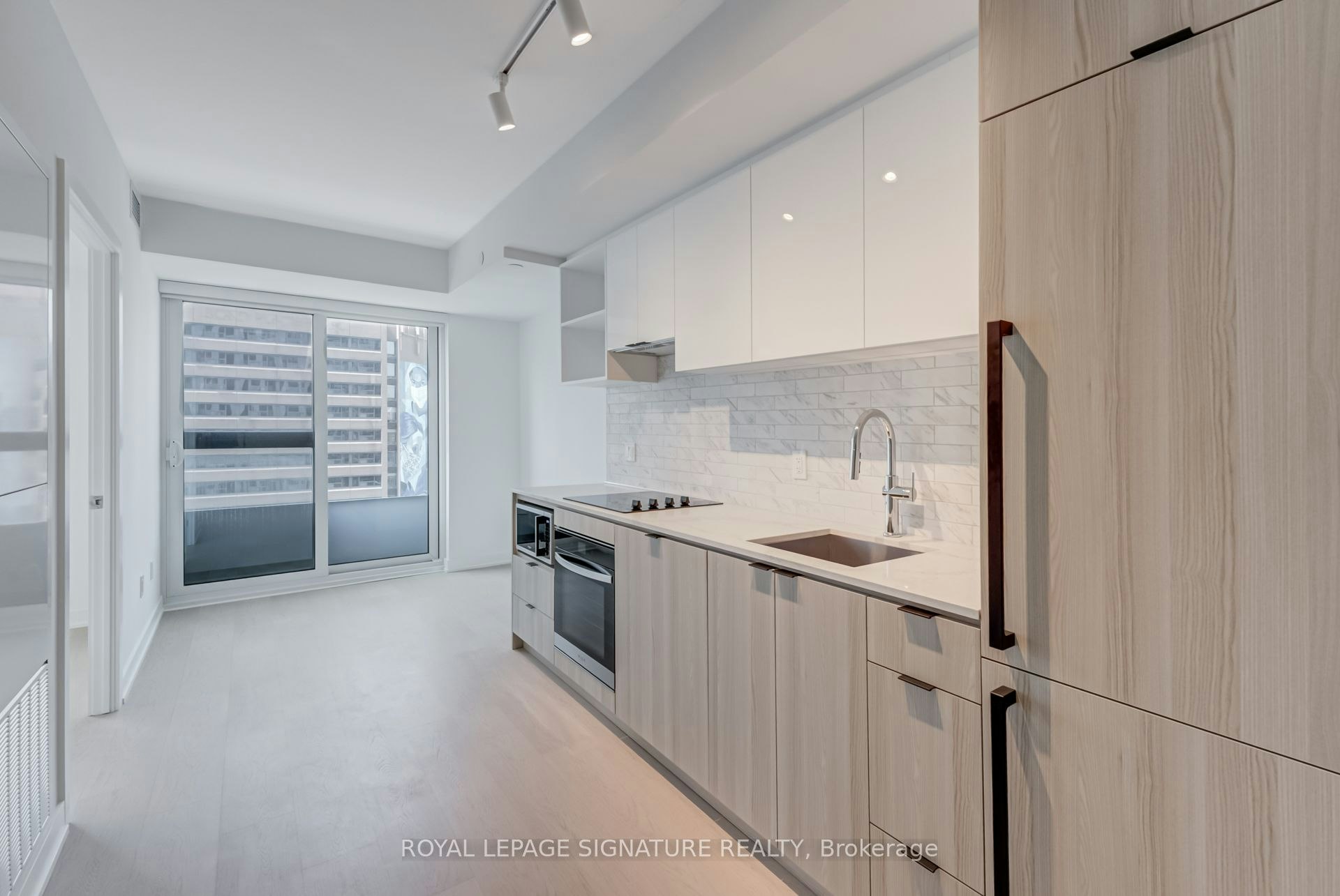 1201-252 Church Street, Toronto, ON, M5B 0E6 - 2