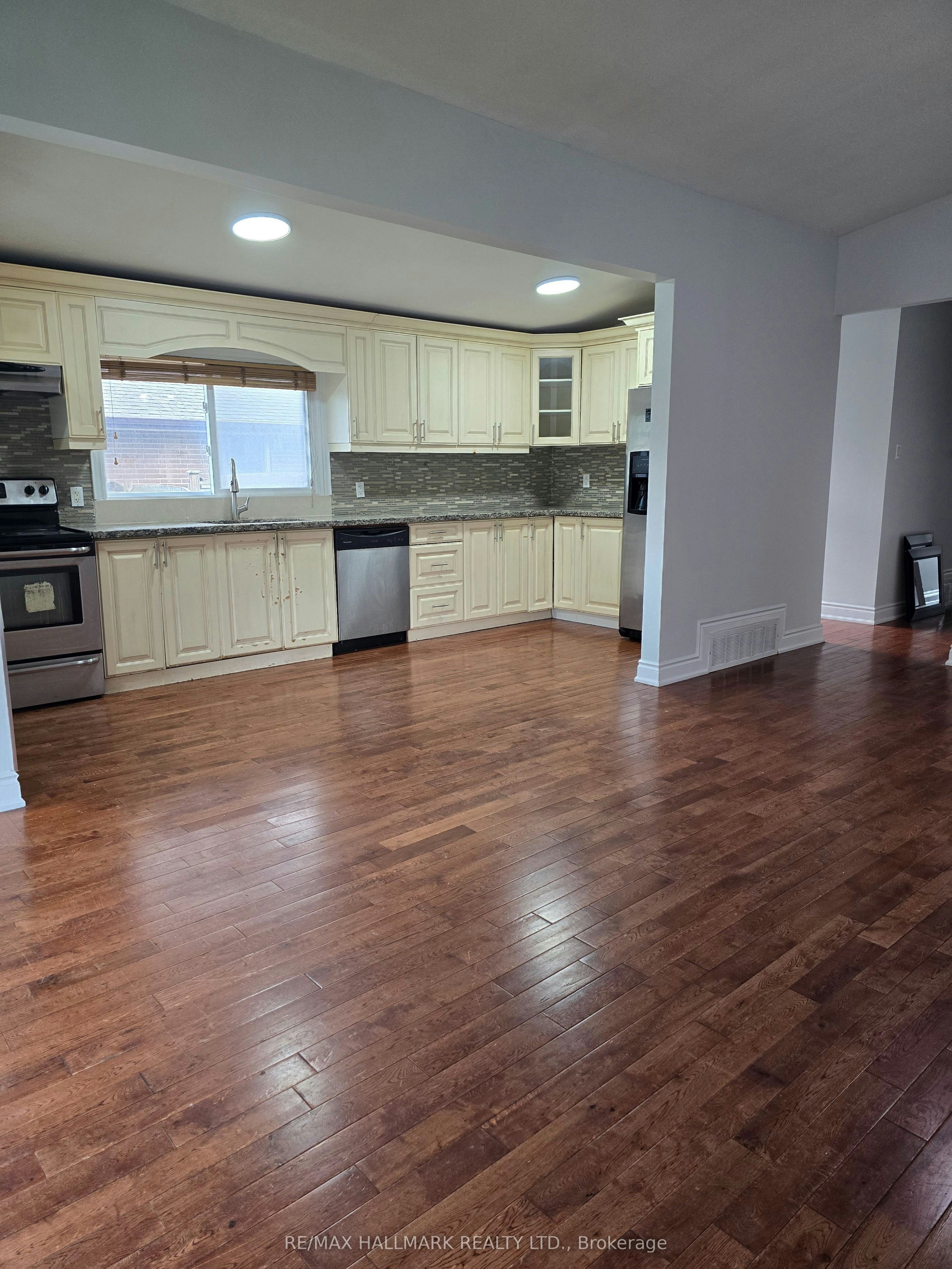 Upper Portion-53 Billington Crescent, Toronto, ON, M3A 2G7 - 8