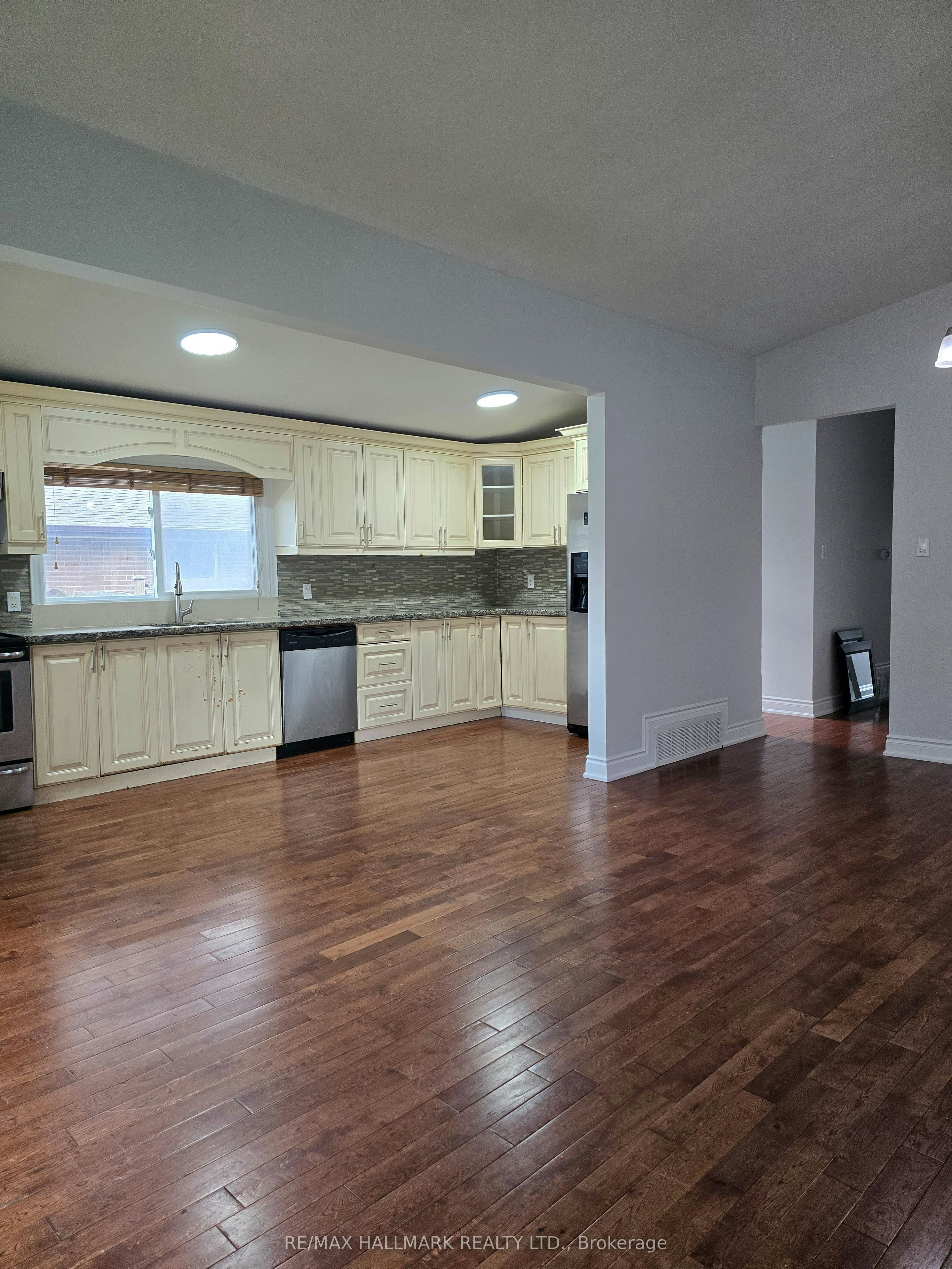 Upper Portion-53 Billington Crescent, Toronto, ON, M3A 2G7 - 9
