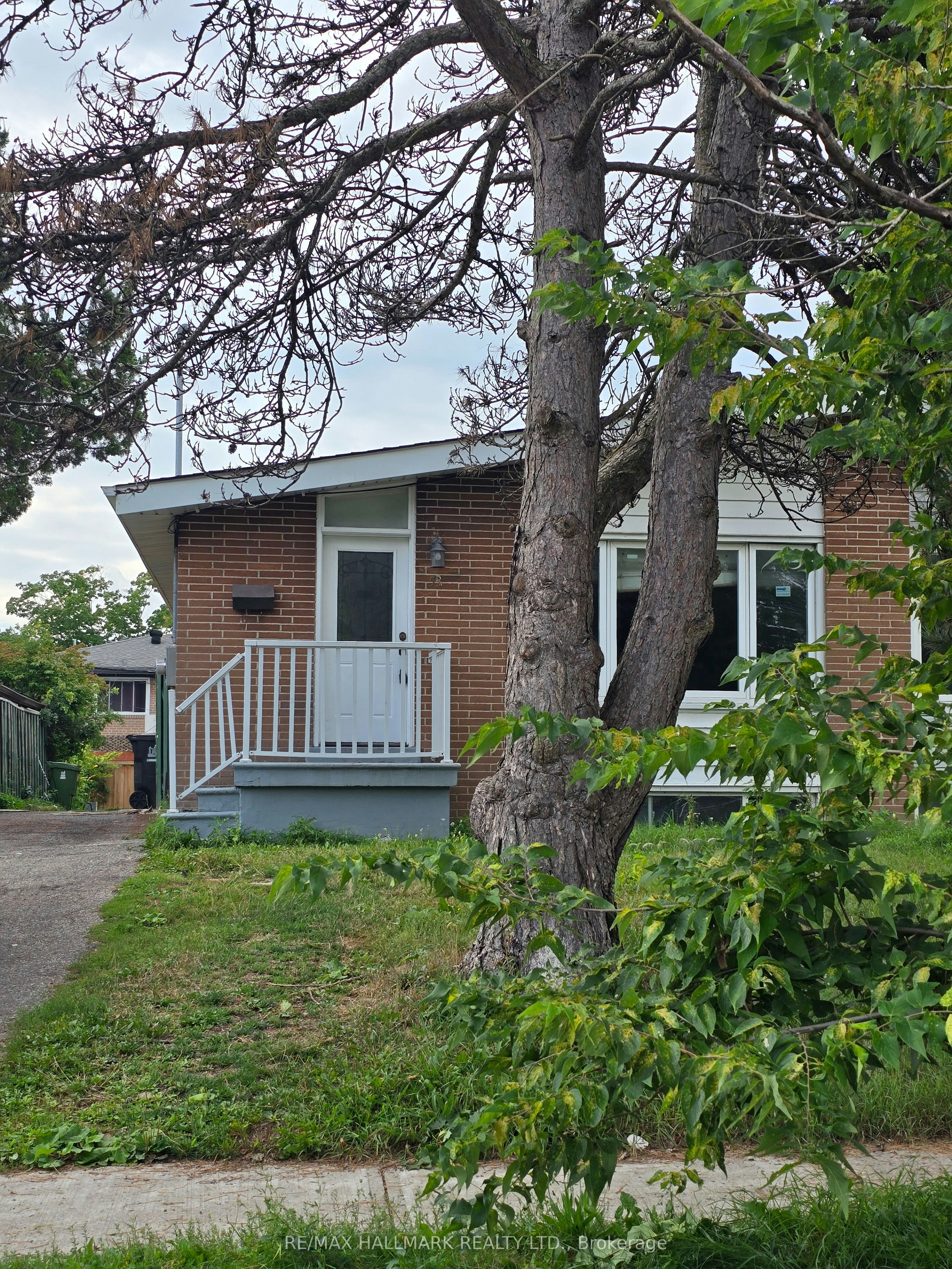 Upper Portion-53 Billington Crescent, Toronto, ON, M3A 2G7 - 2