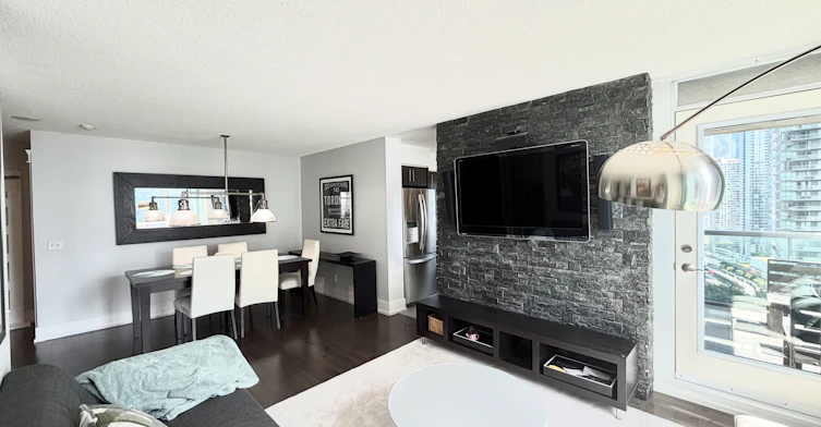 2910-30 Grand Trunk Crescent, Toronto, ON, M5J 3A4 - 8