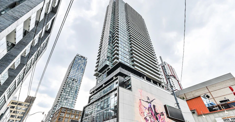 2903-290 Adelaide Street W, Toronto, ON, M5V 1P6 - 2