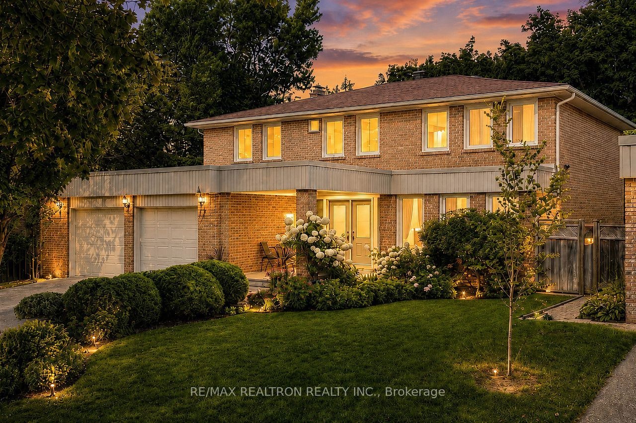 77 Mossgrove Trail, Toronto, ON, M2L 2W2
