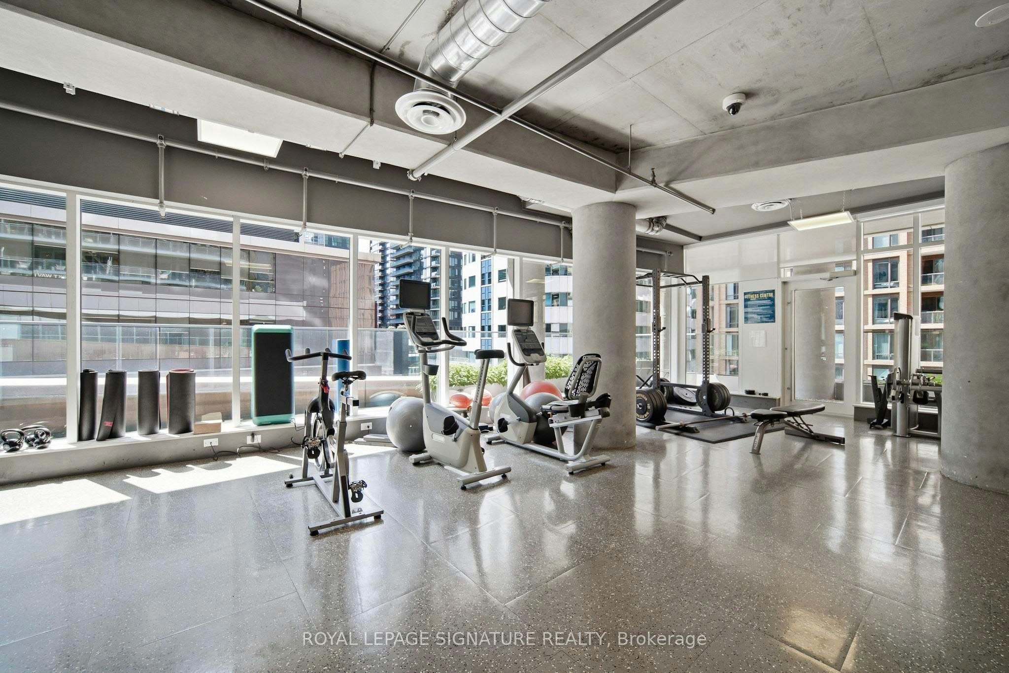 1001-21 Widmer Street, Toronto, ON, M5V 0B8 - 16