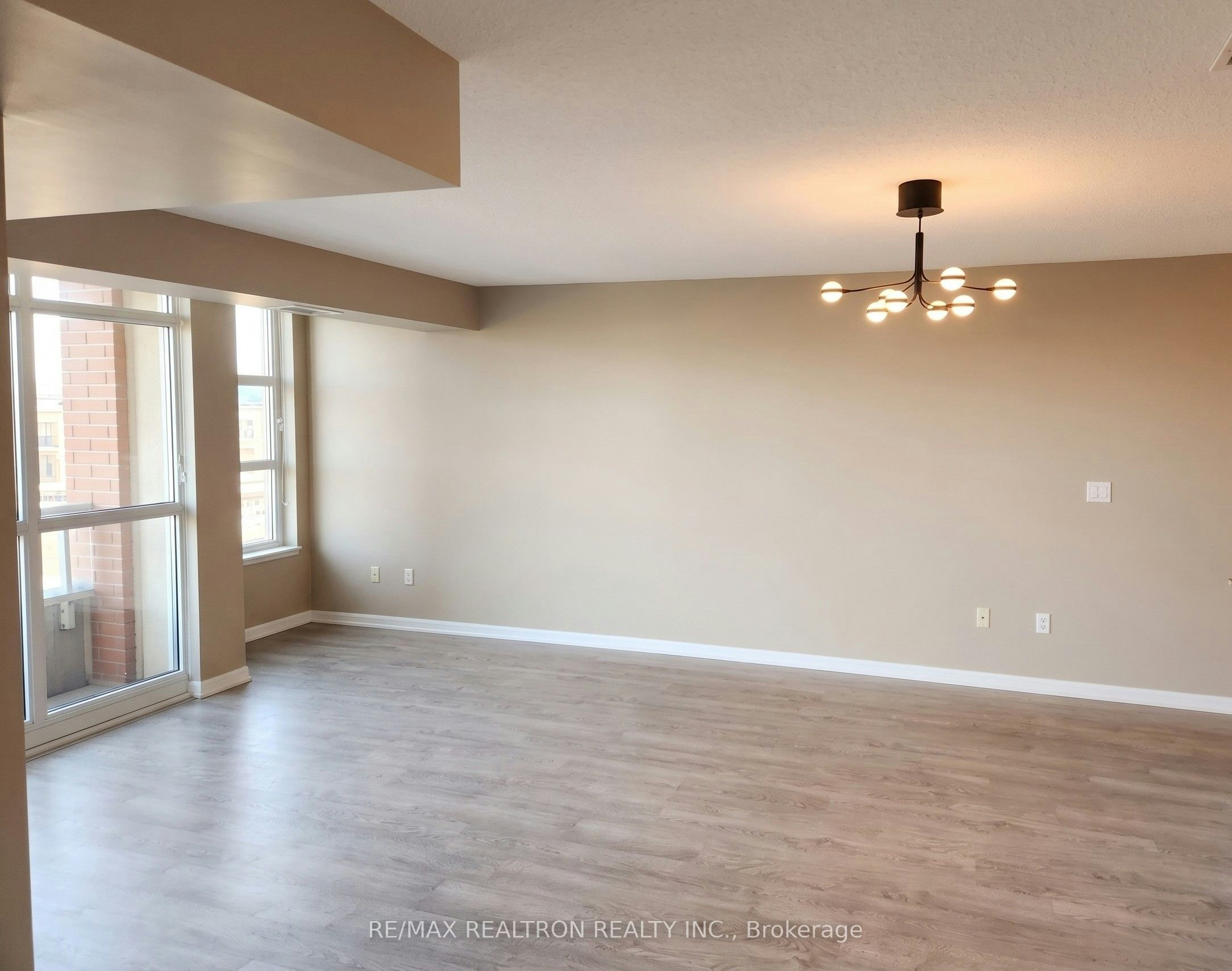 802-65 East Liberty Street, Toronto, ON, M6K 3R2 - 4