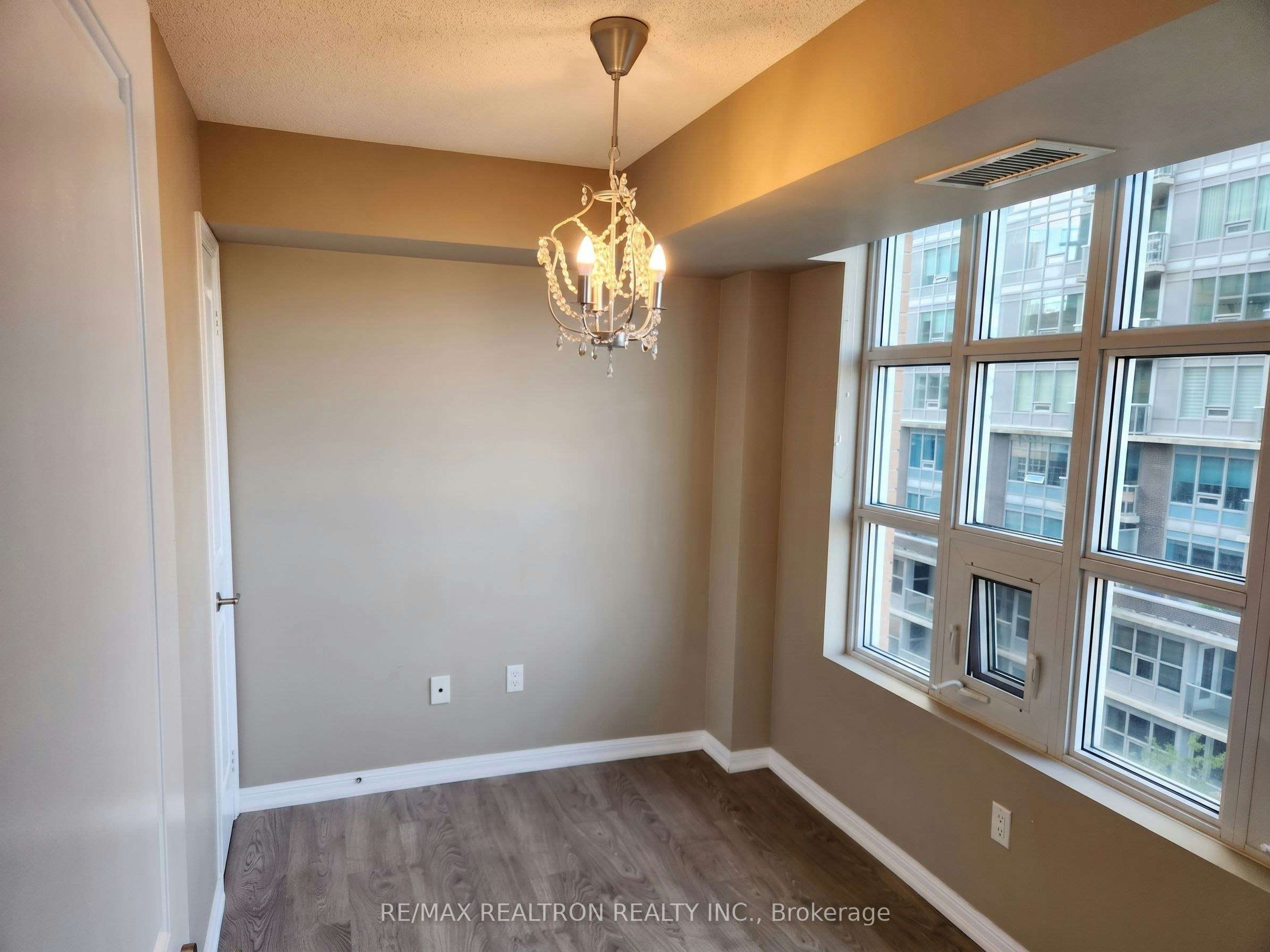 802-65 East Liberty Street, Toronto, ON, M6K 3R2 - 14