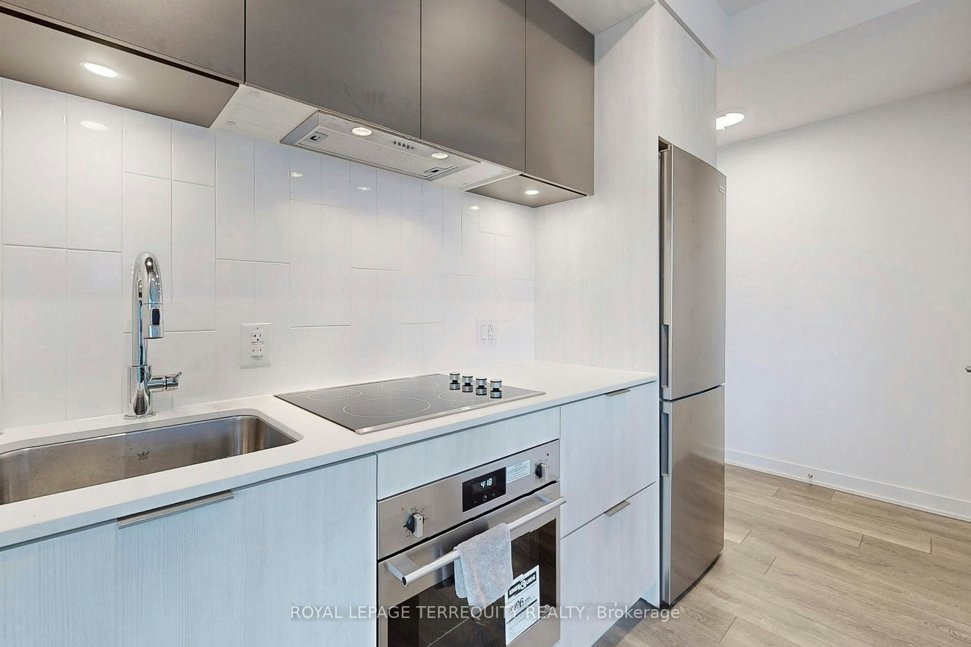 1020-35 Tubman Avenue, Toronto, ON, M5A 0T1 - 9