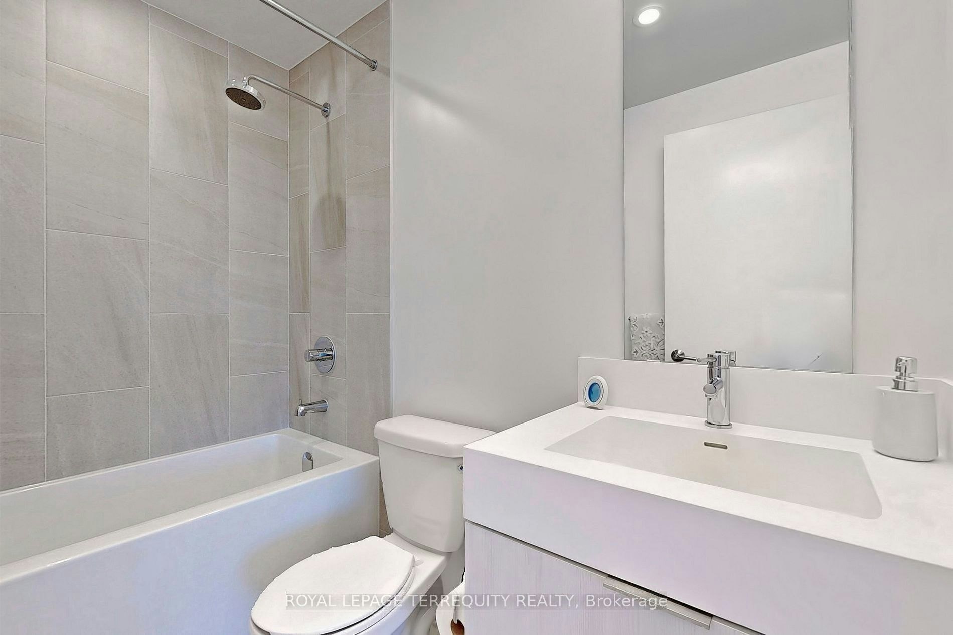 1020-35 Tubman Avenue, Toronto, ON, M5A 0T1 - 17