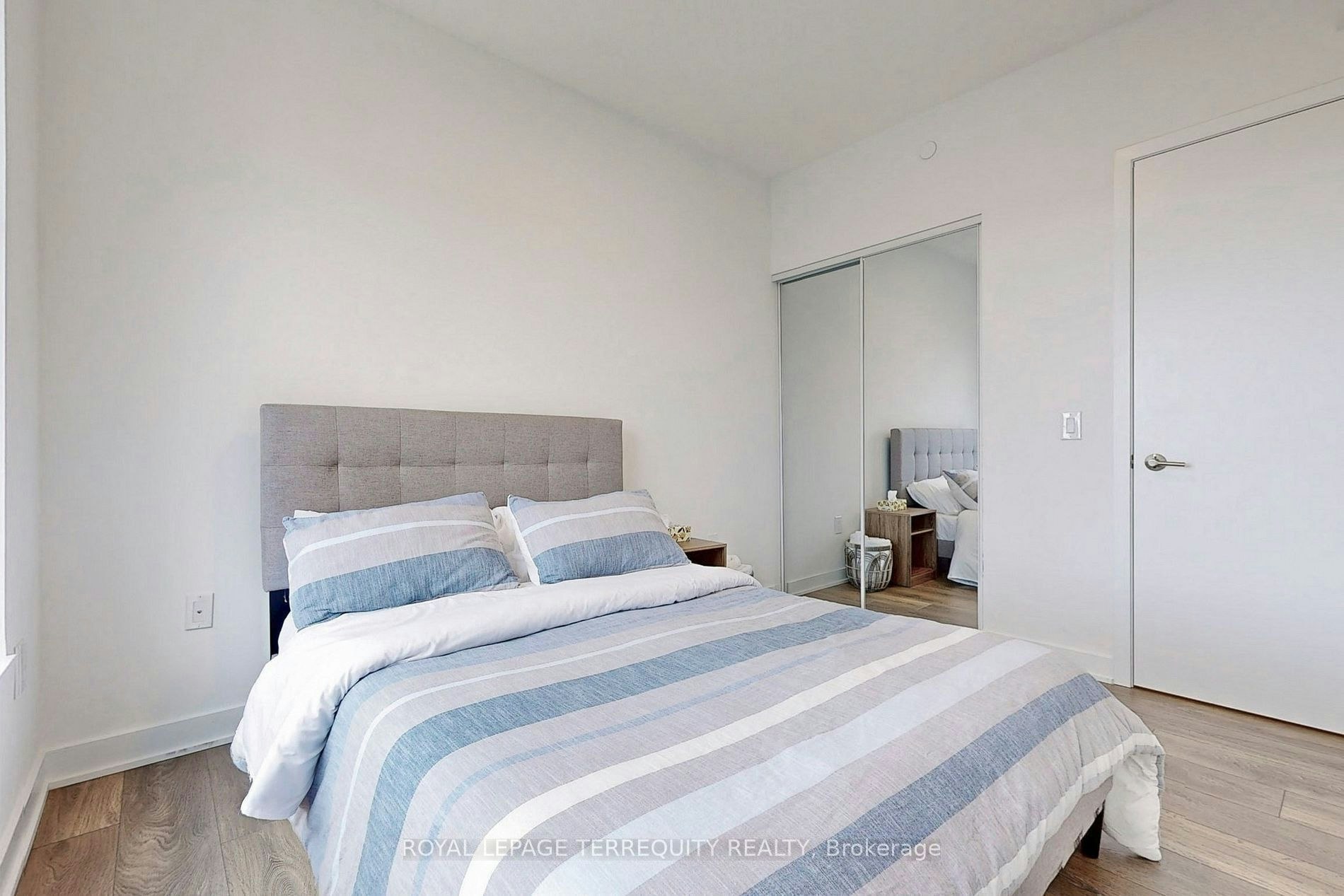 1020-35 Tubman Avenue, Toronto, ON, M5A 0T1 - 16